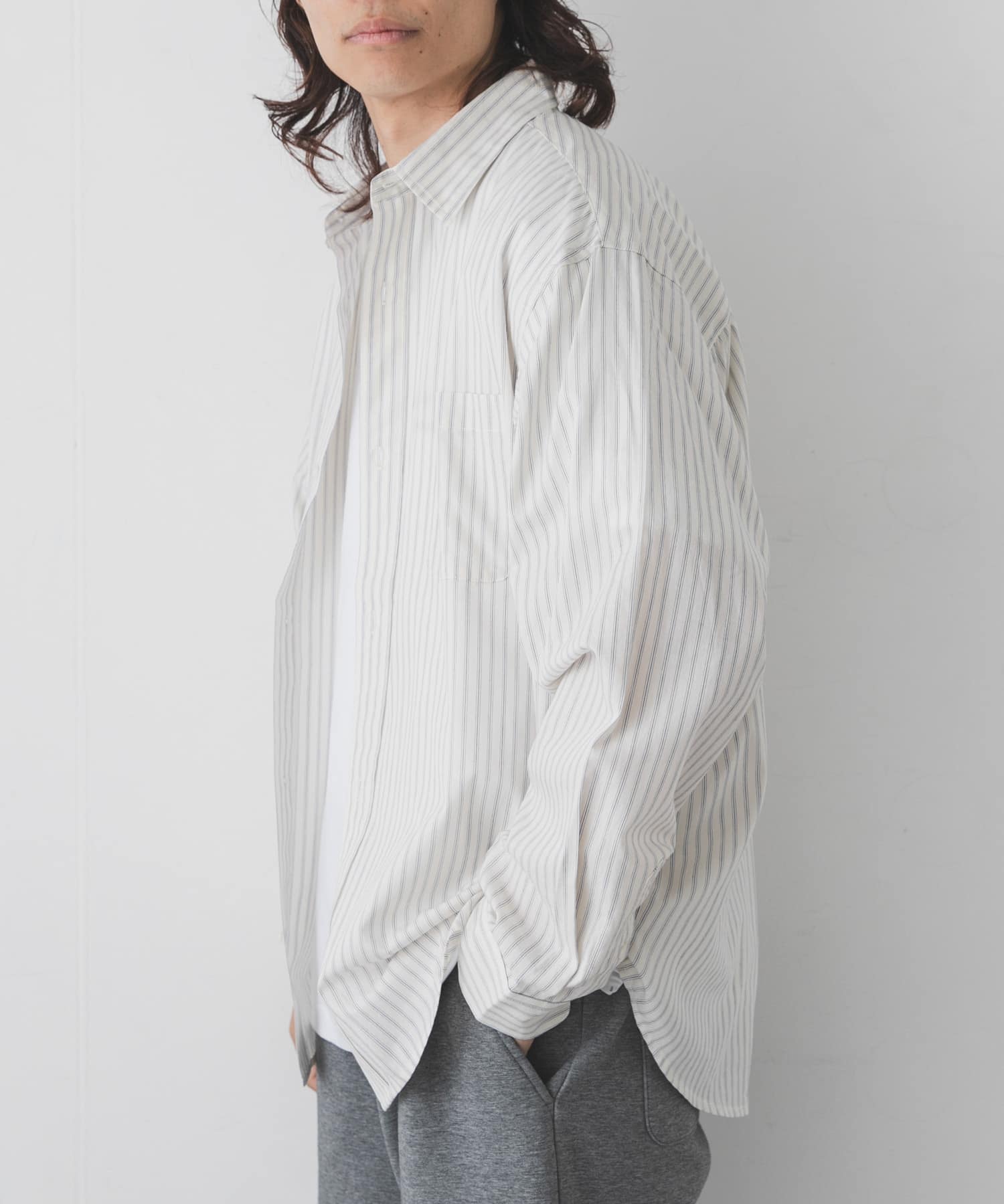 身長：179cm 体重：63kg サイズ：L