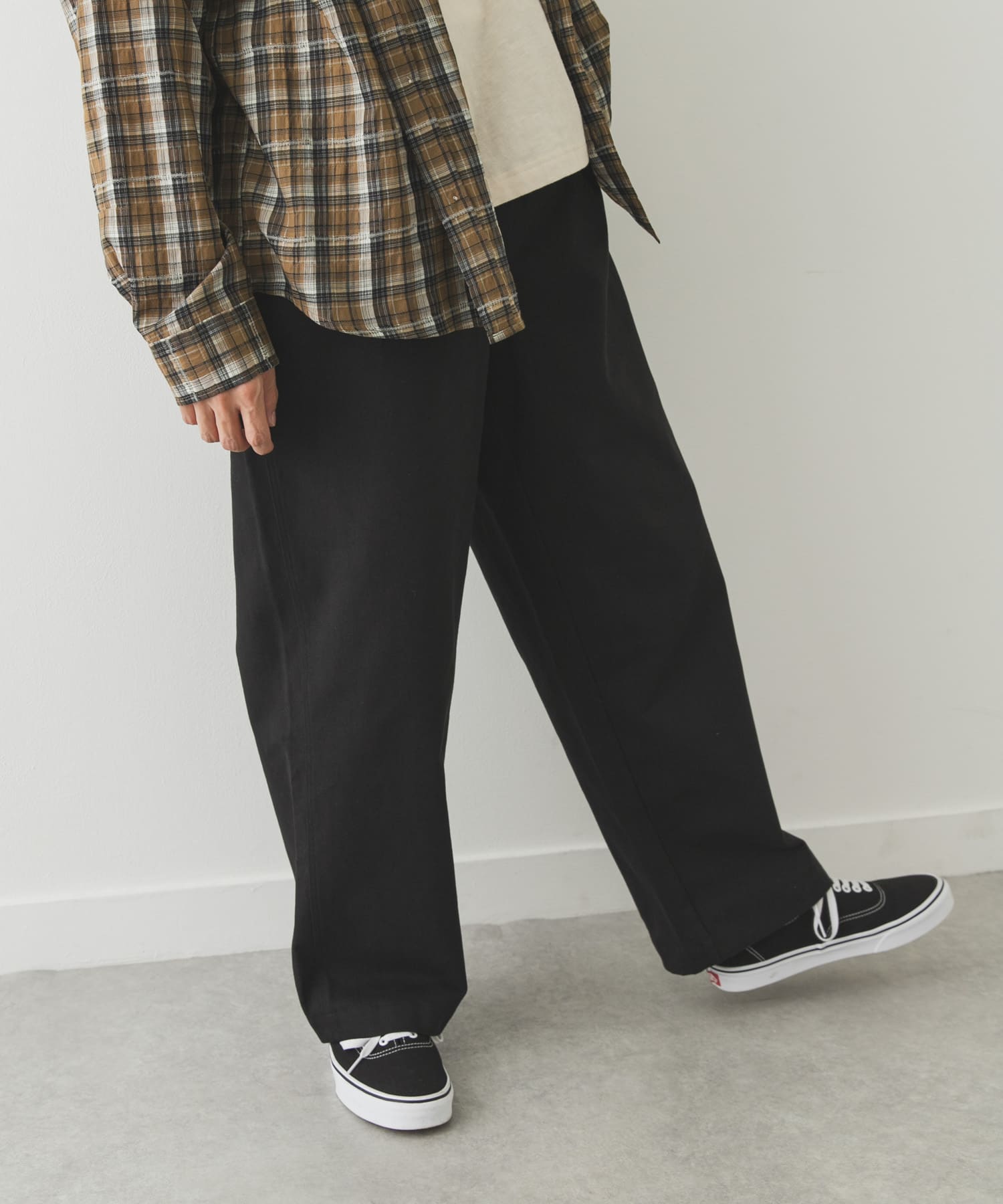 ブラック