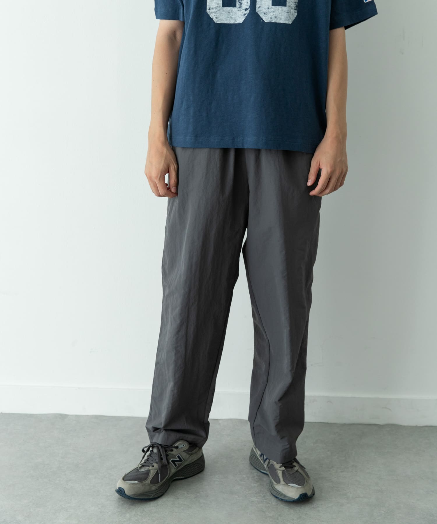 身長 : 179cm 体重 : 63kg 着用サイズ : L