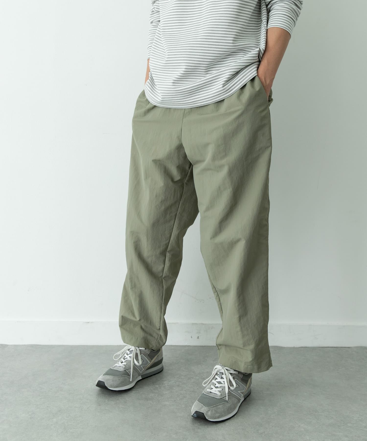 身長 : 179cm 体重 : 63kg 着用サイズ : L