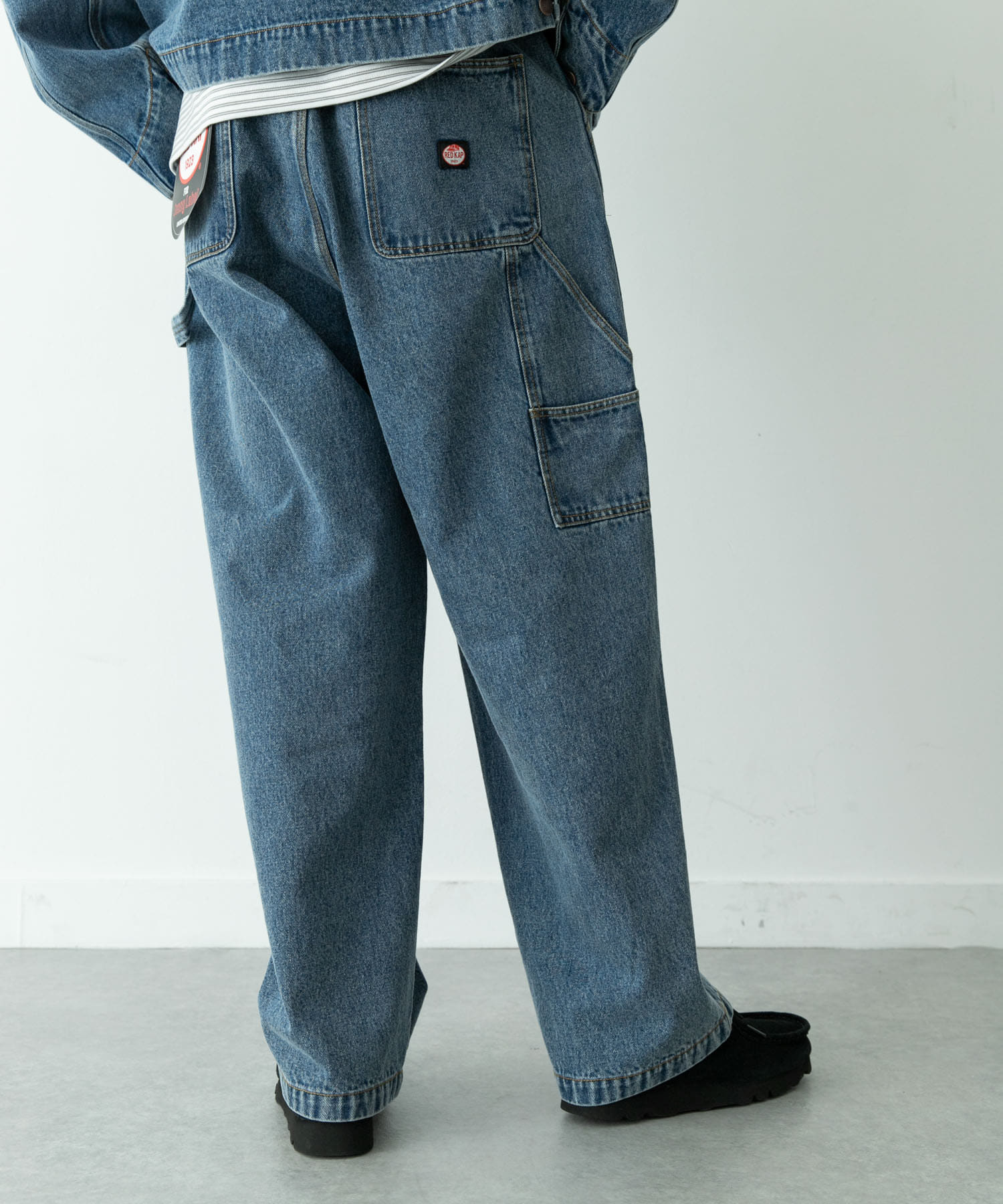 身長 : 179cm 体重 : 63kg 着用サイズ : L