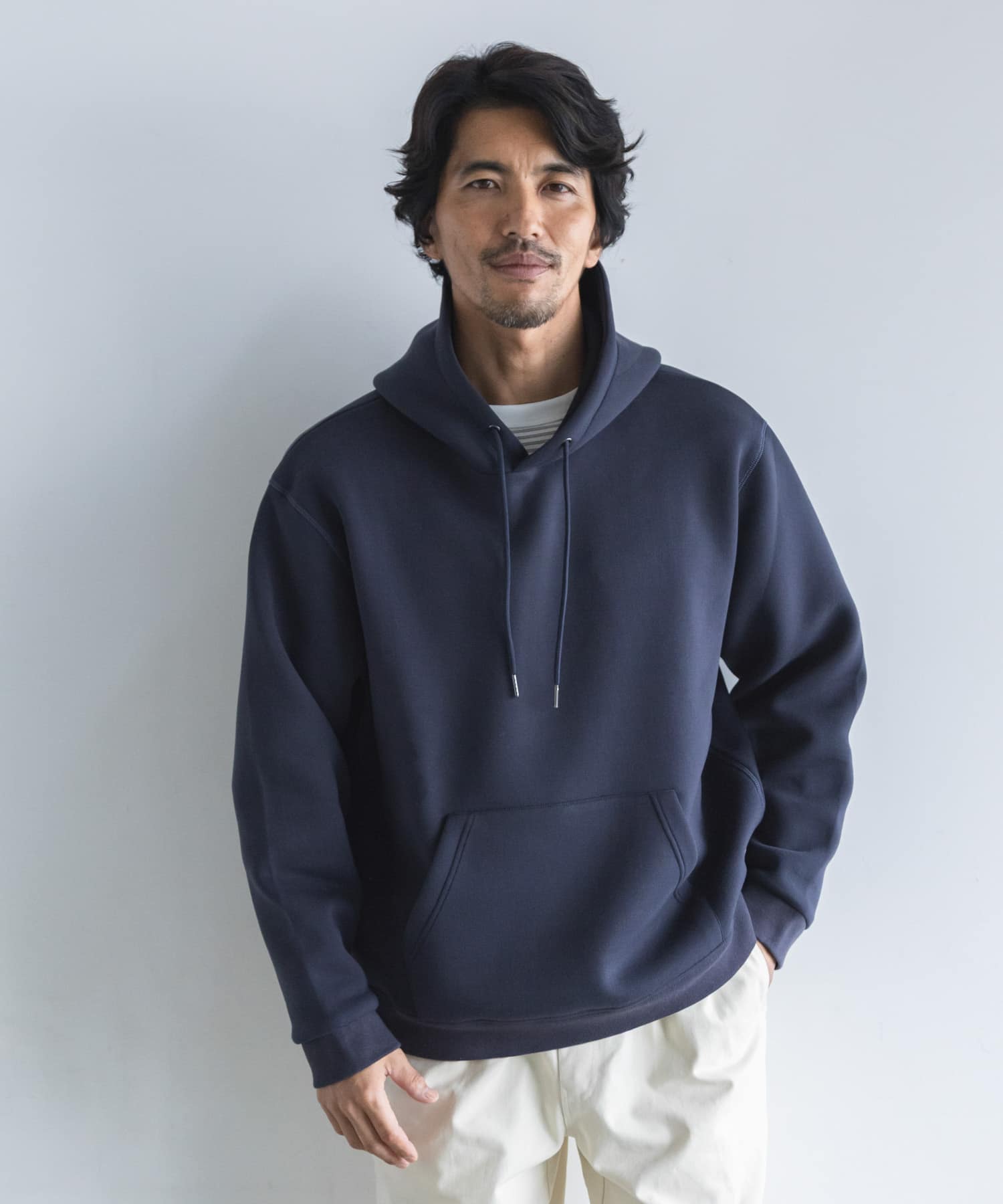 ネイビー