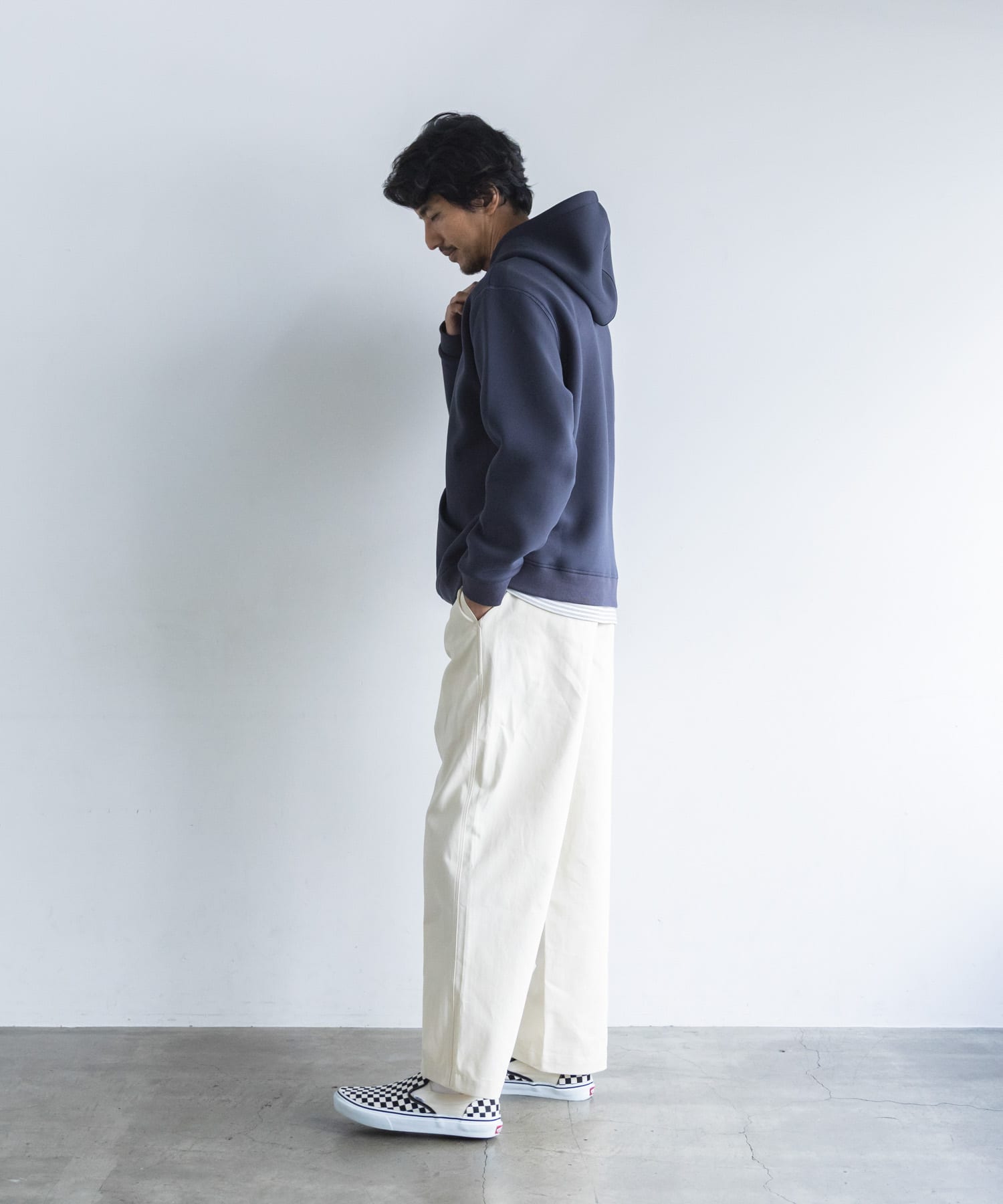 ネイビー