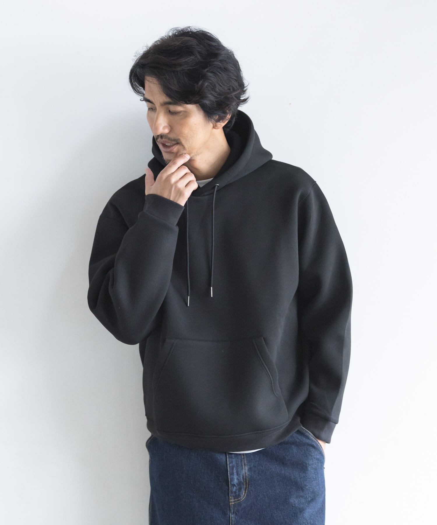 ブラック