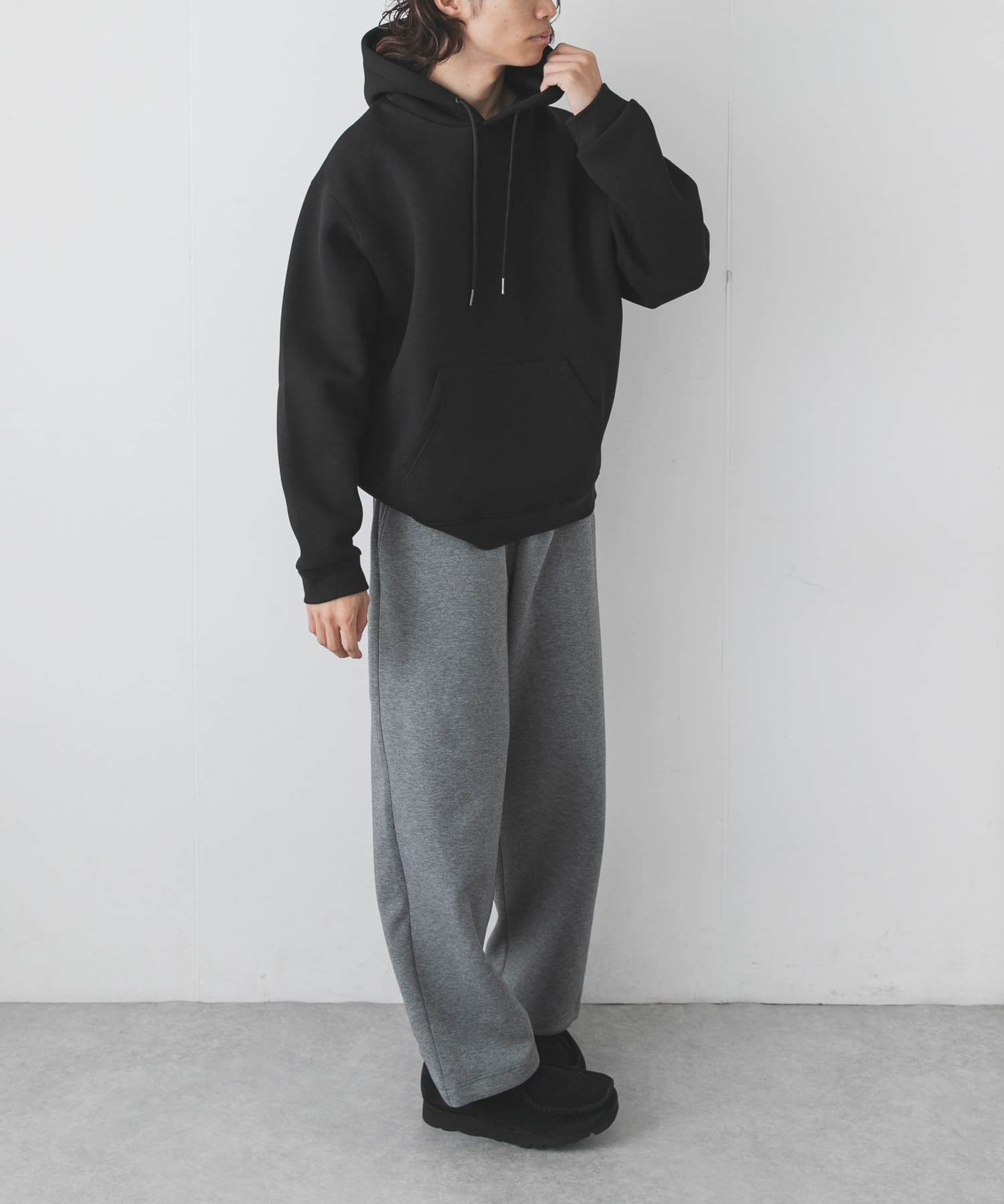 身長：179cm 体重：63kg サイズ：L