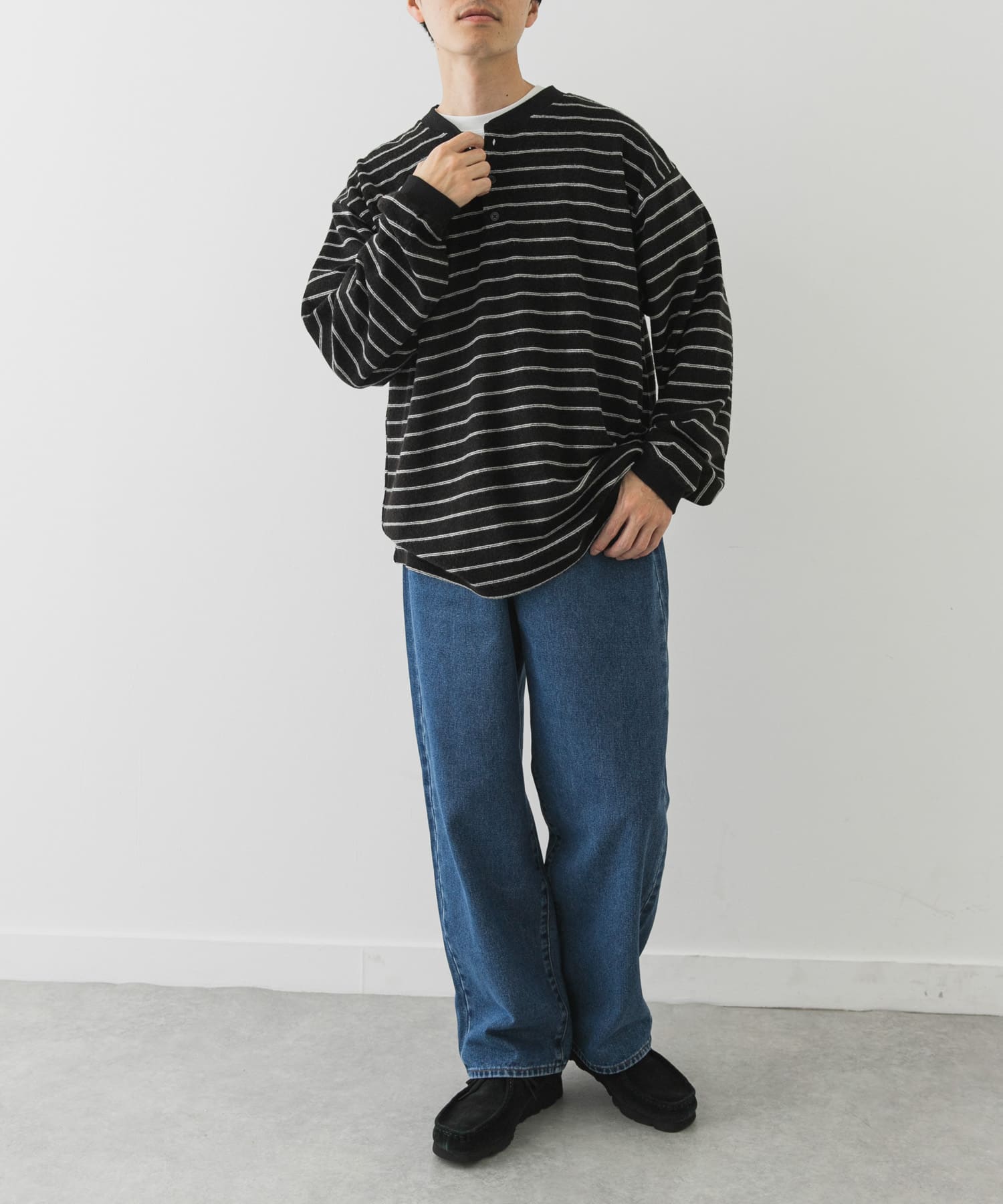 ブラック