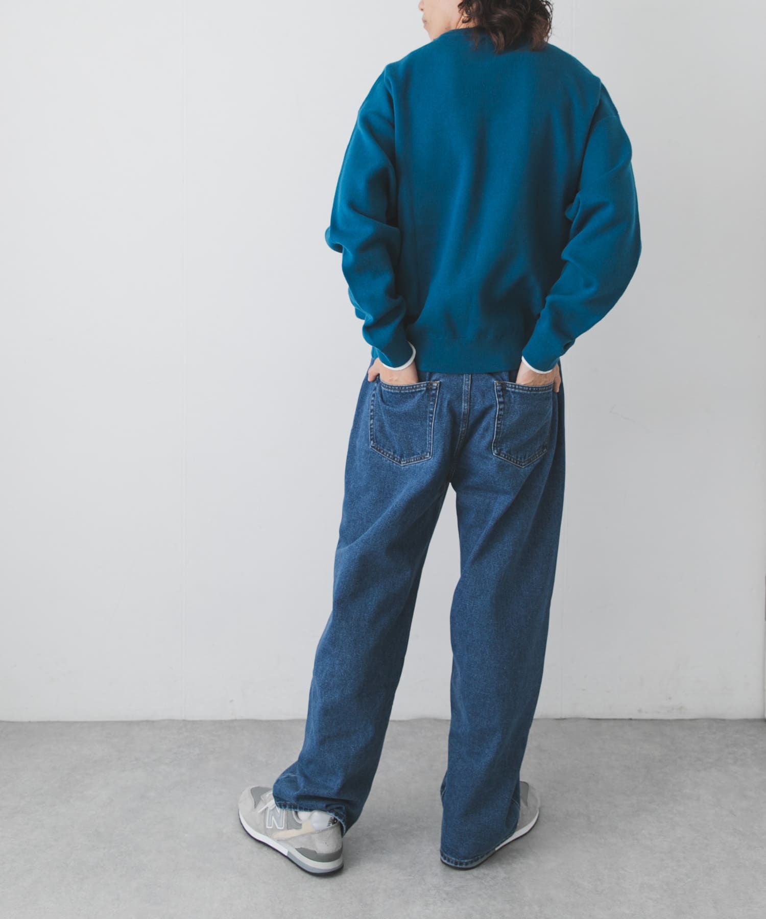 ブルー