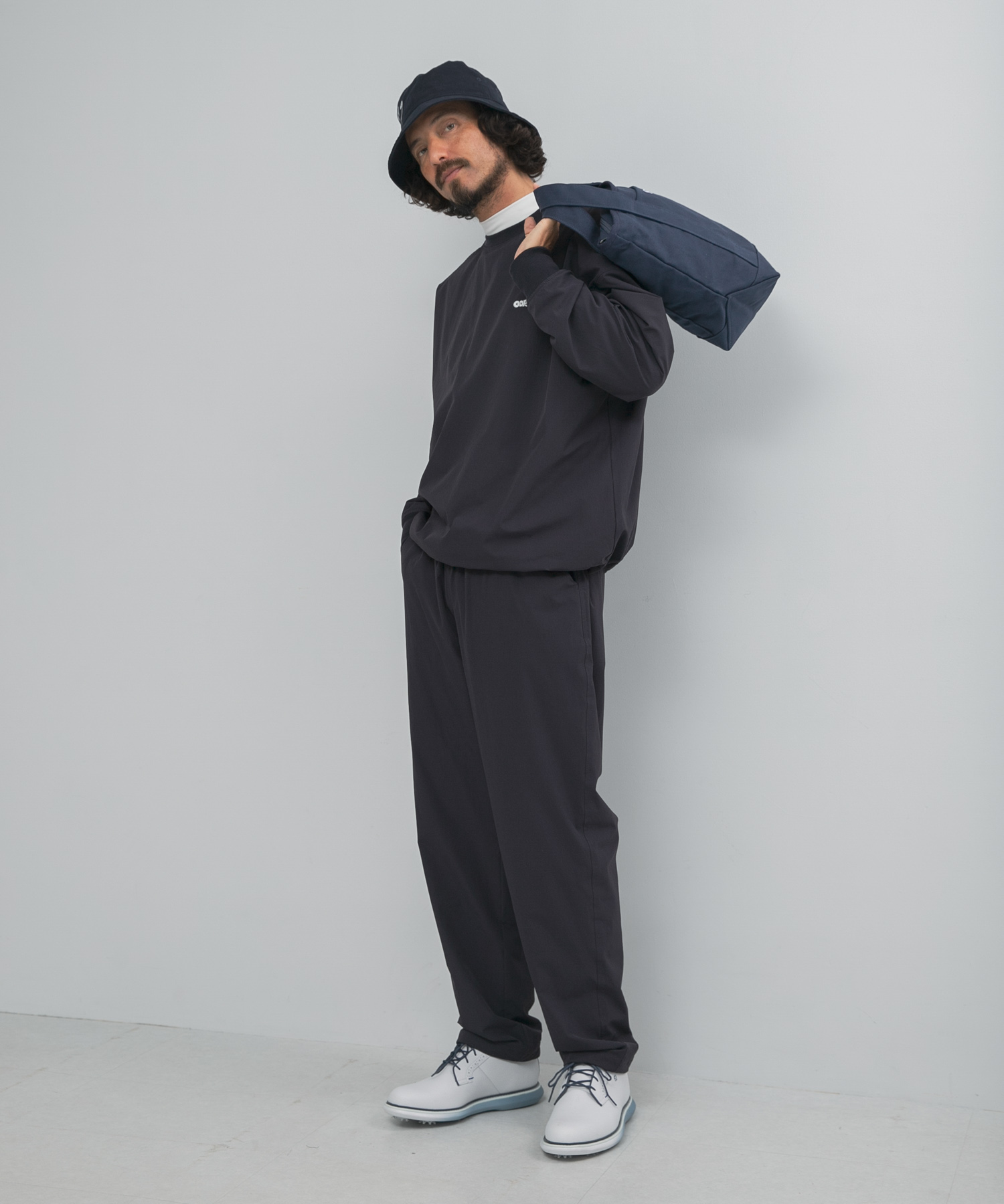 ネイビー