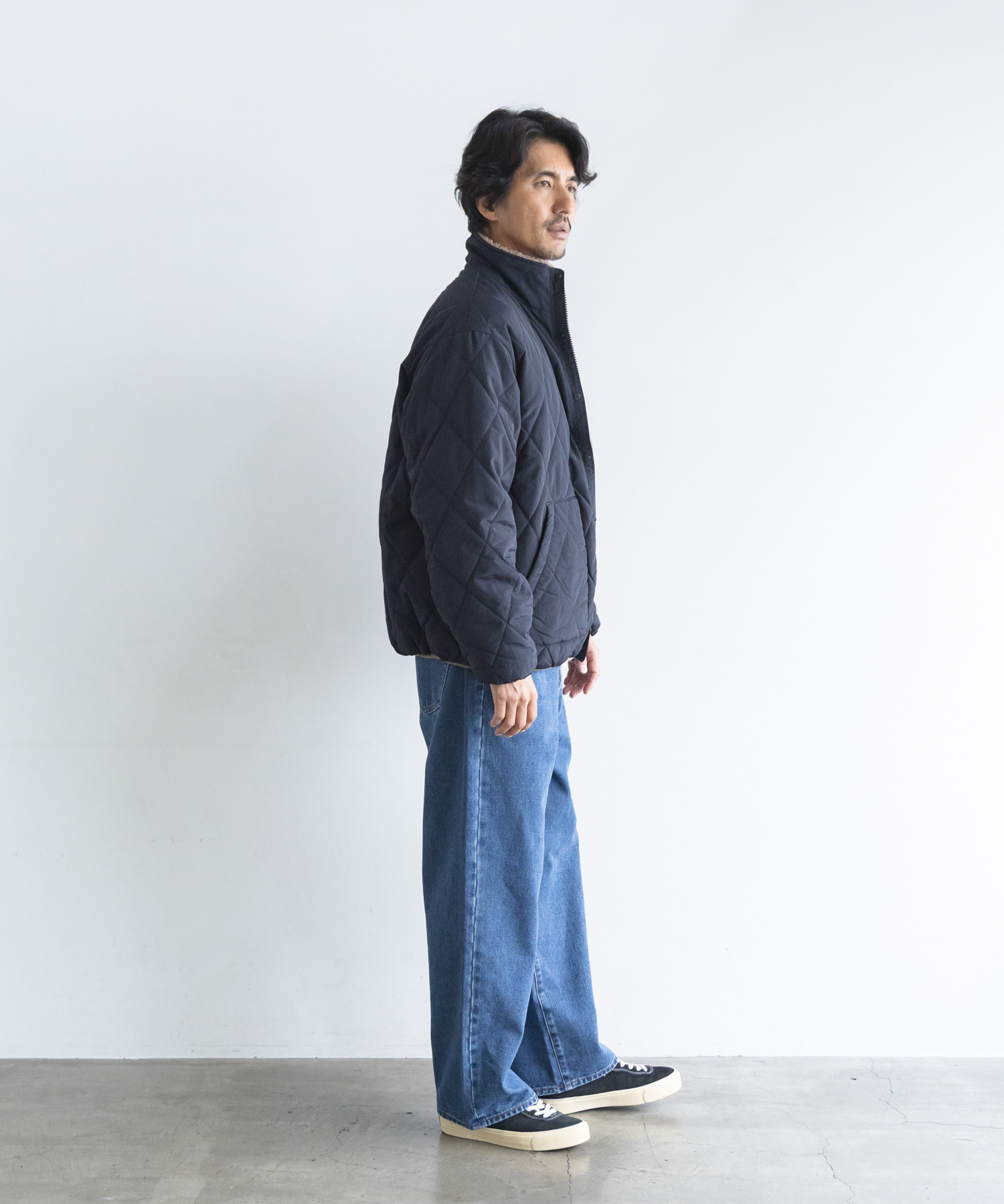 ネイビー
