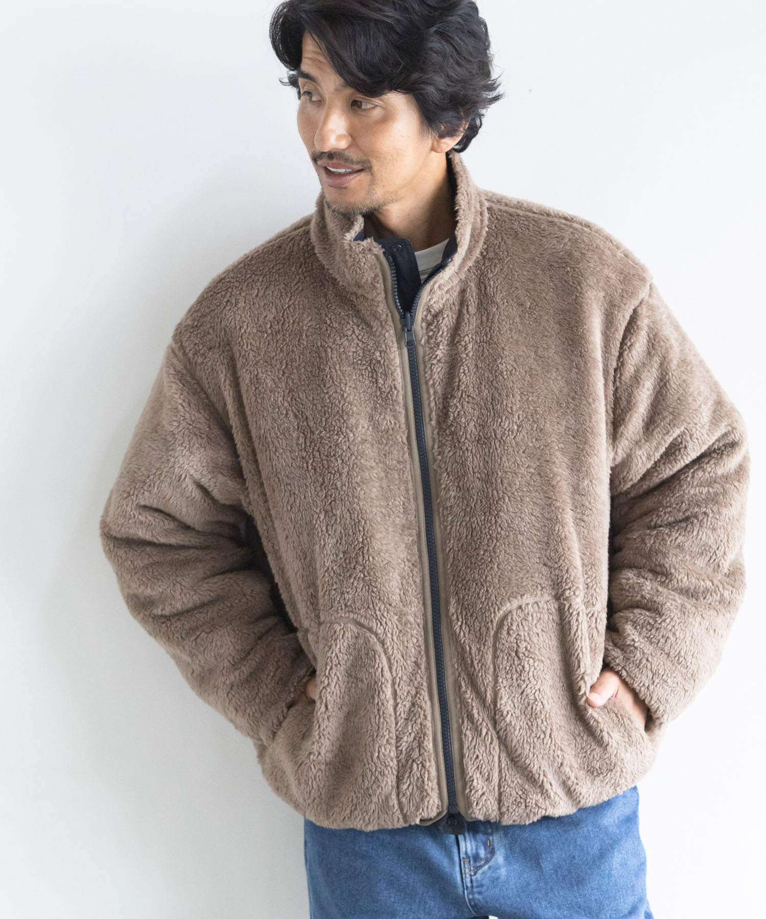 ネイビー