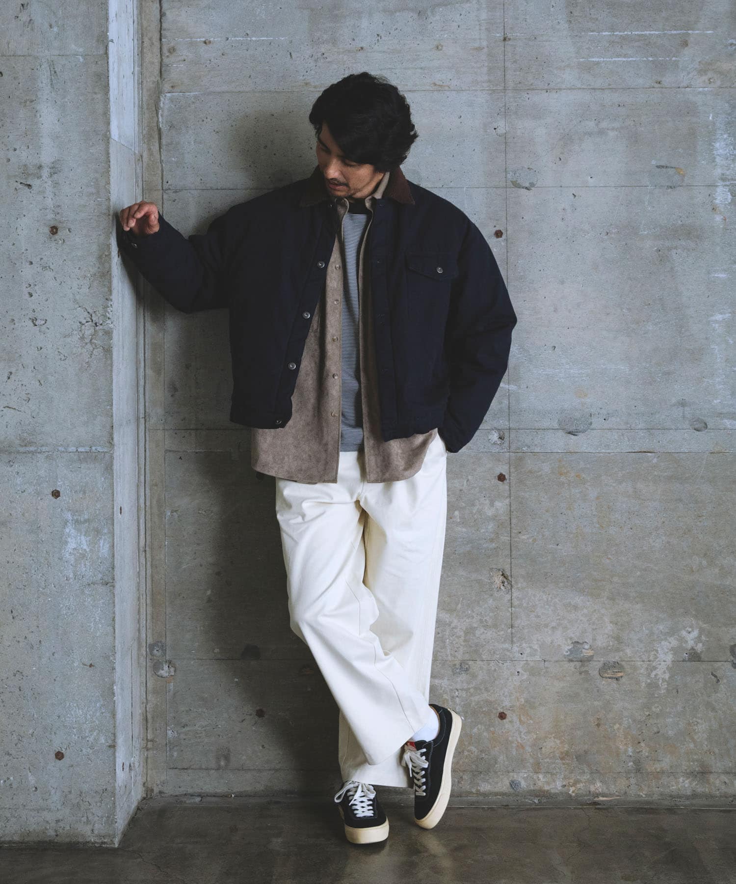 ネイビー