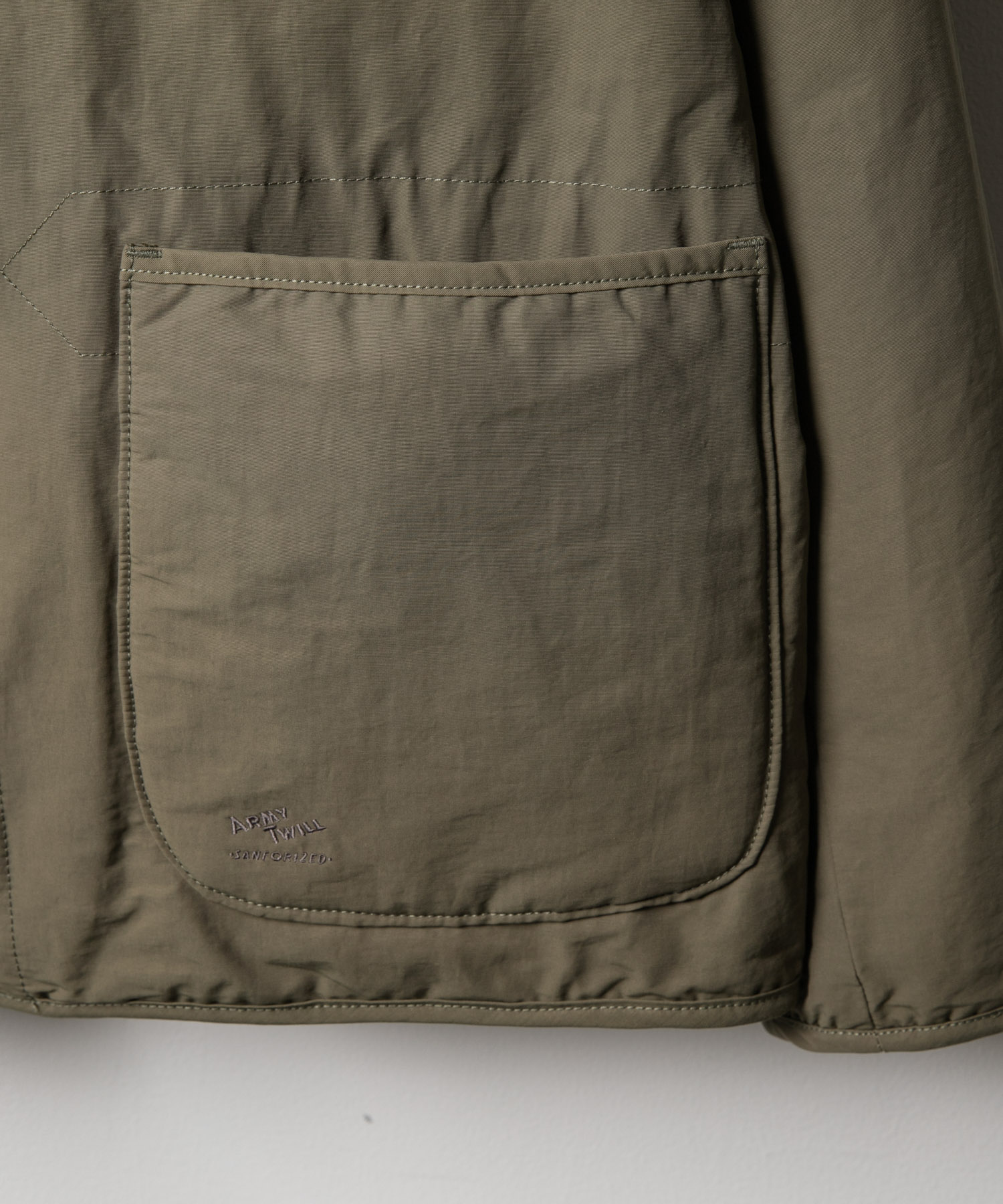 KHAKI