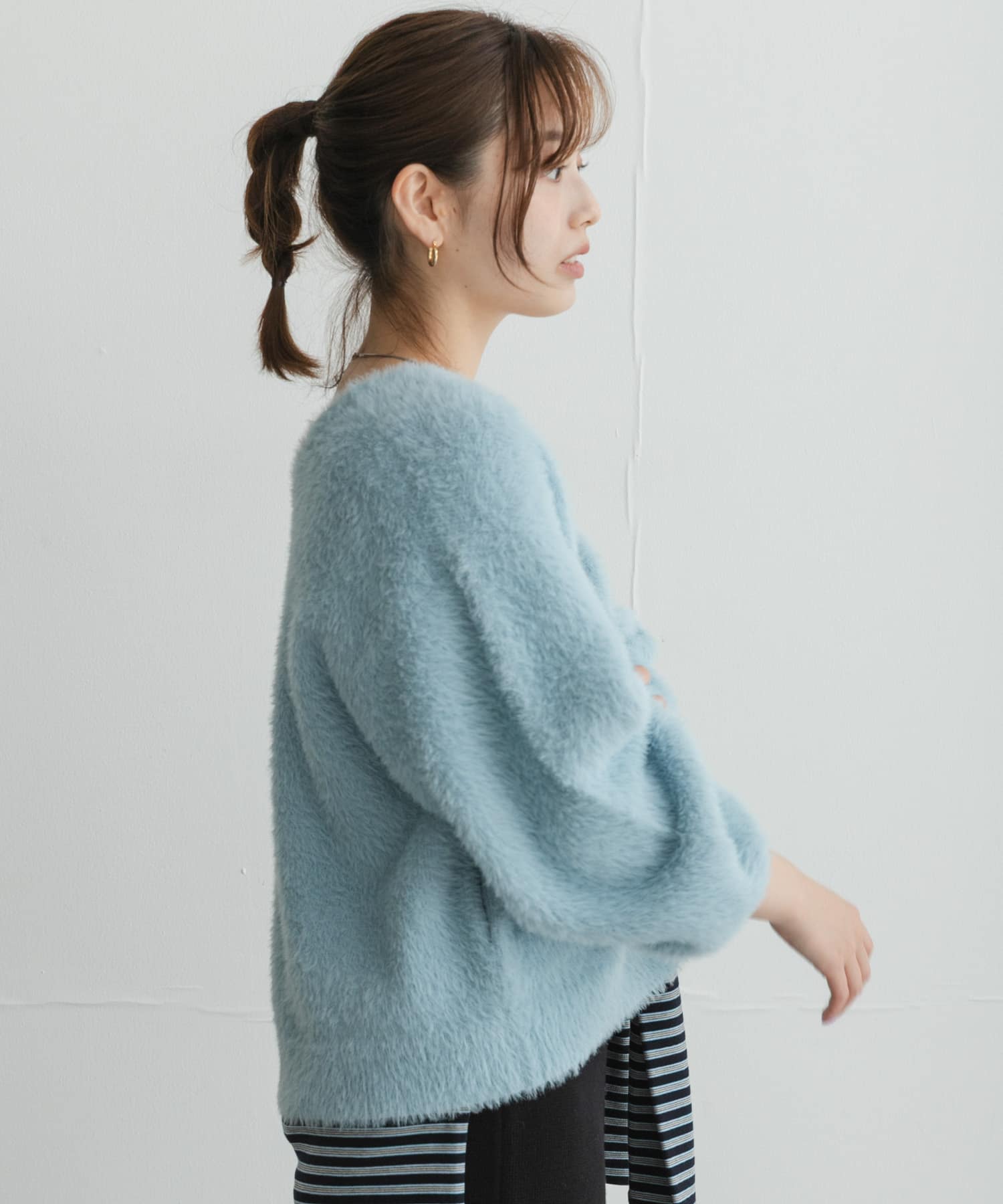 ライトブルー