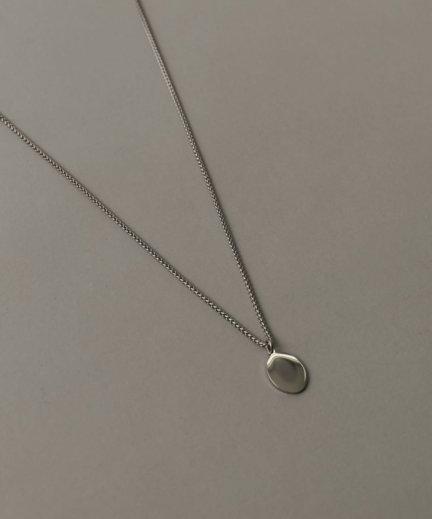 ステンレスオーバルプレートネックレス