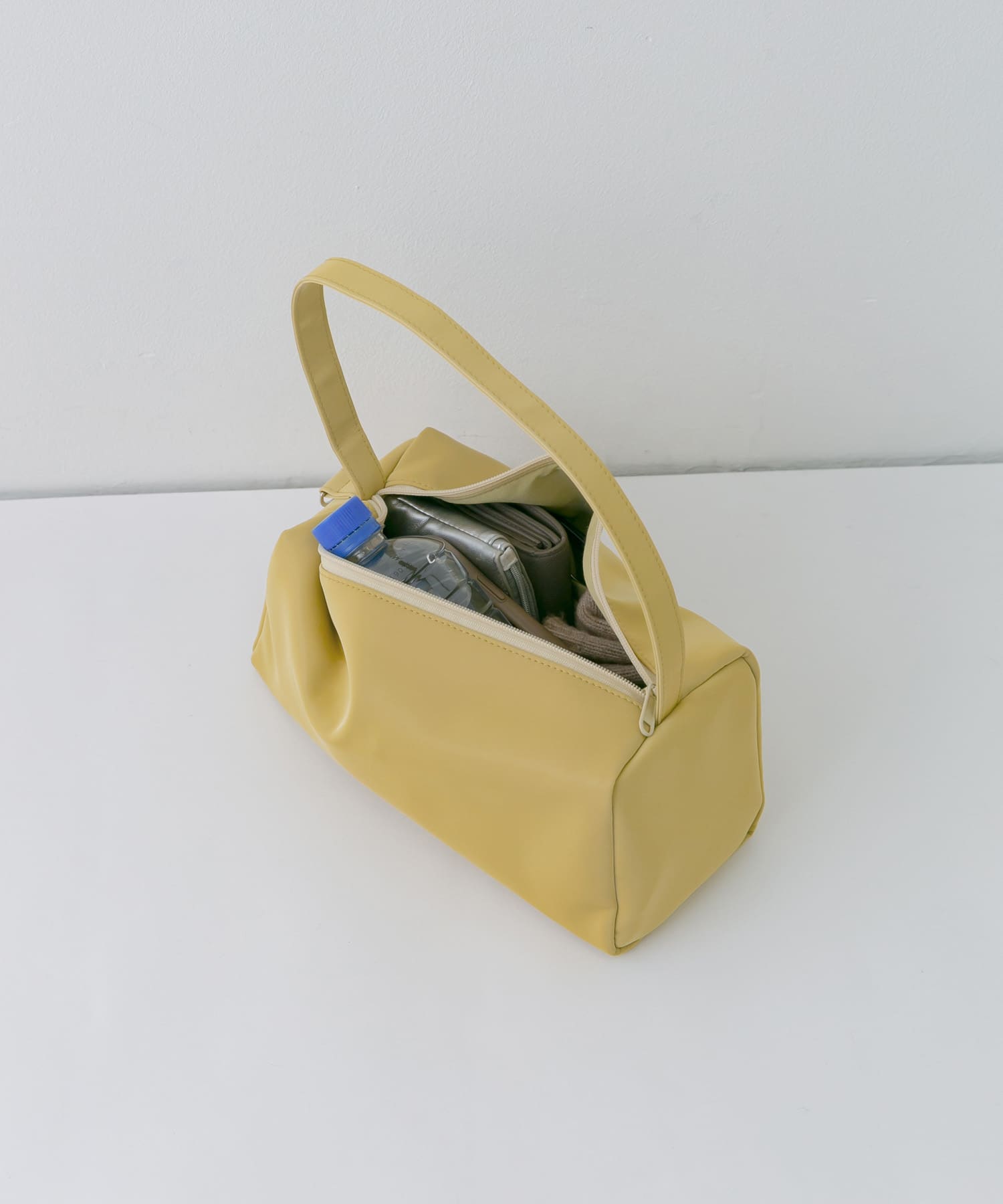 シャイニースクエアバッグ