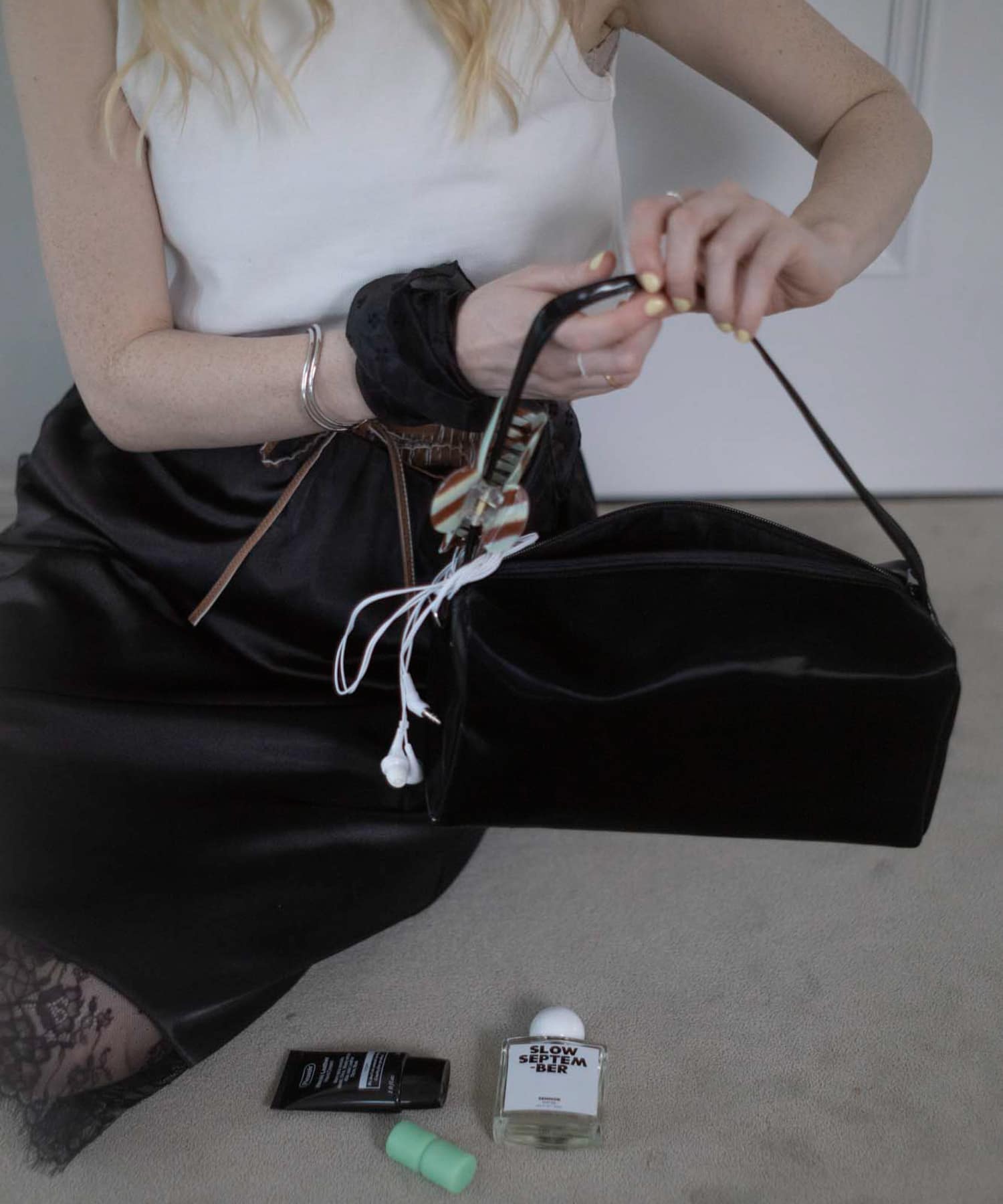 シャイニースクエアバッグ BLK -