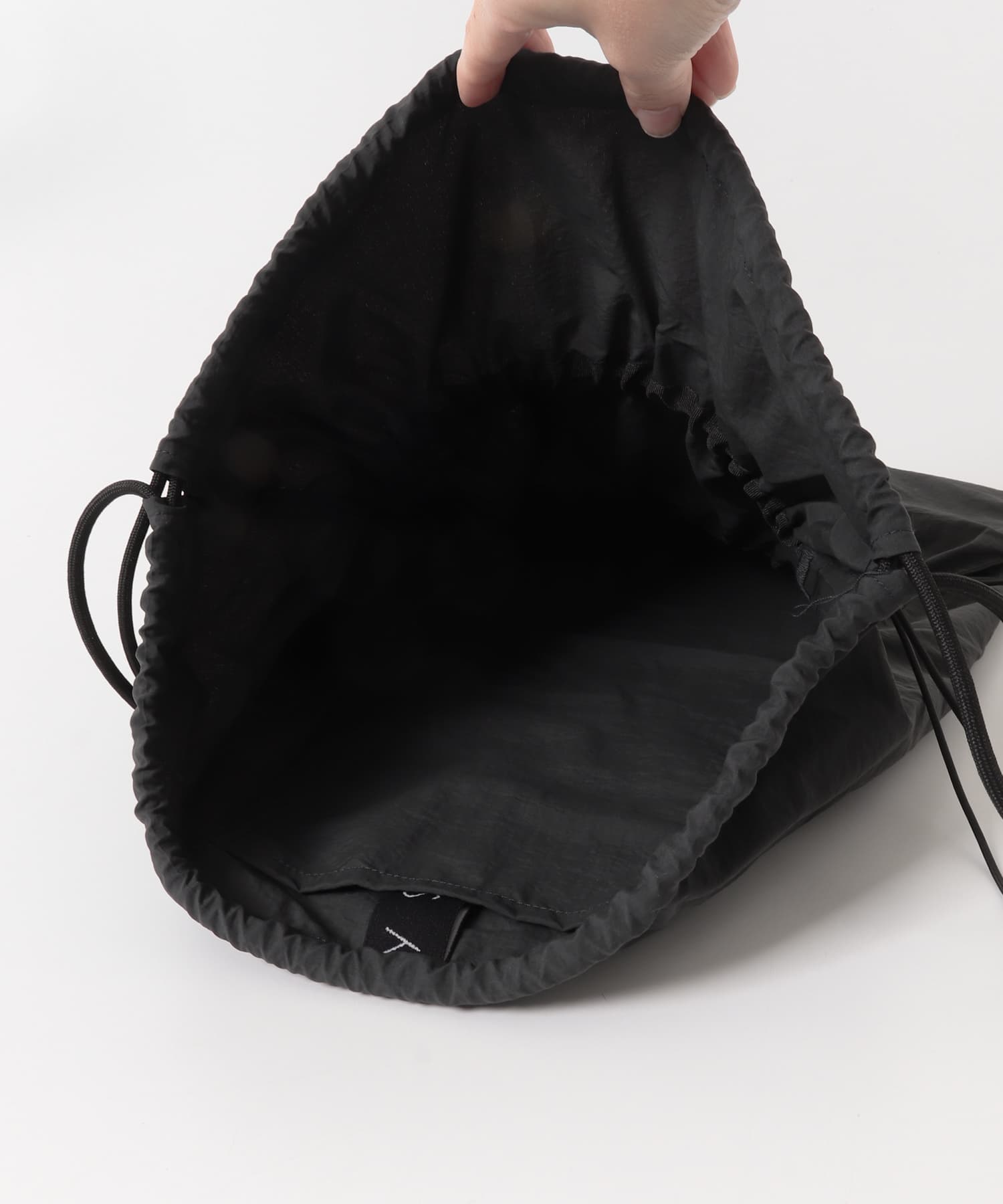 ドロストギャザーナップサック BLK -