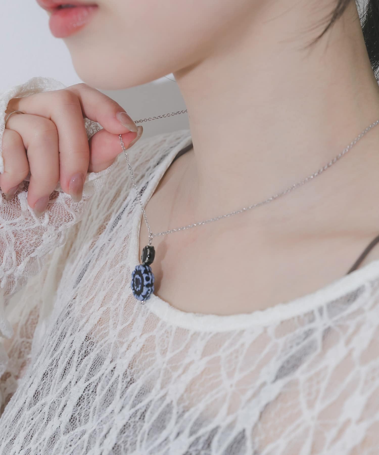 フラワーモチーフトップネックレス BL/SV -