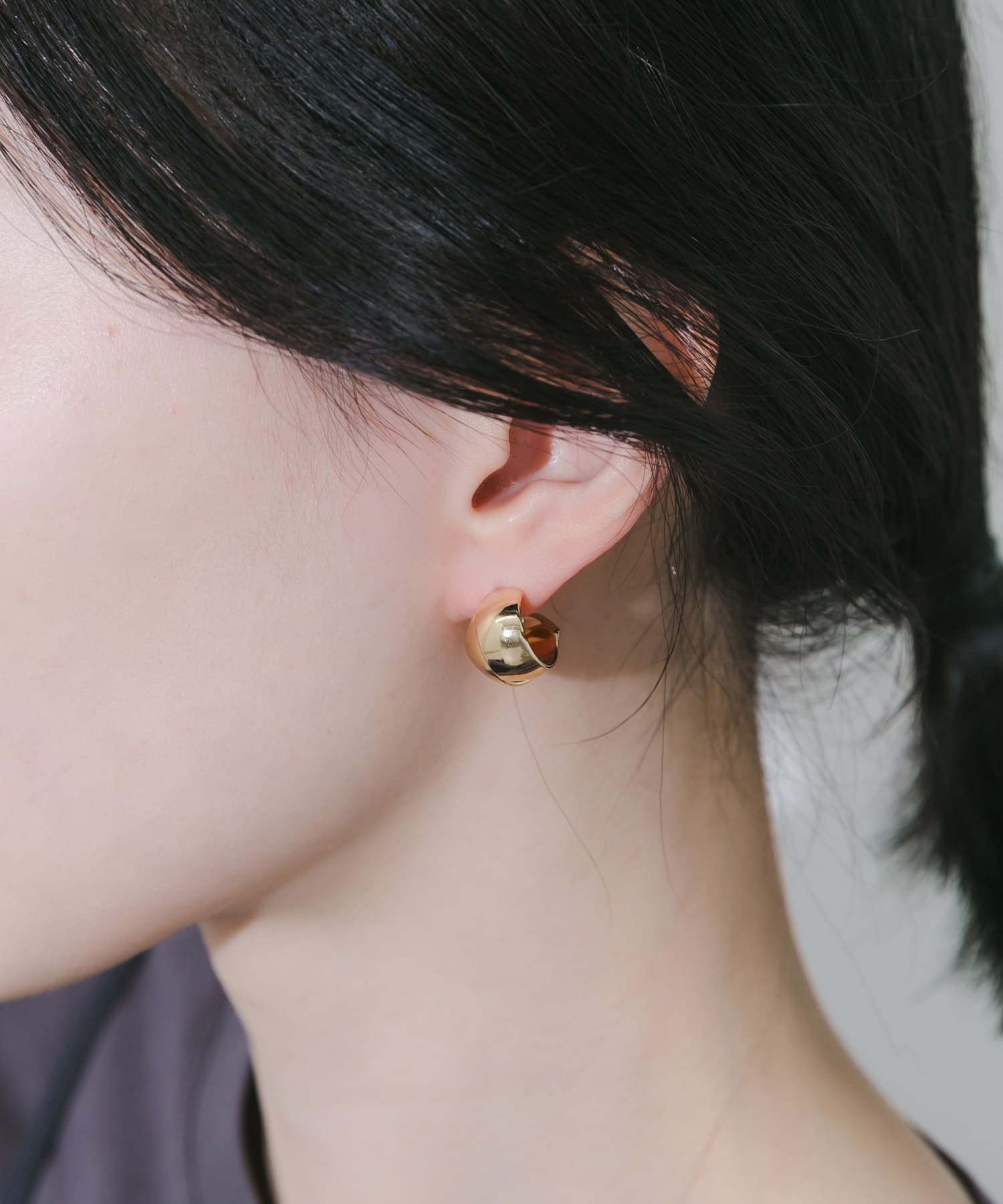 メタルツインカーブピアス GLD -