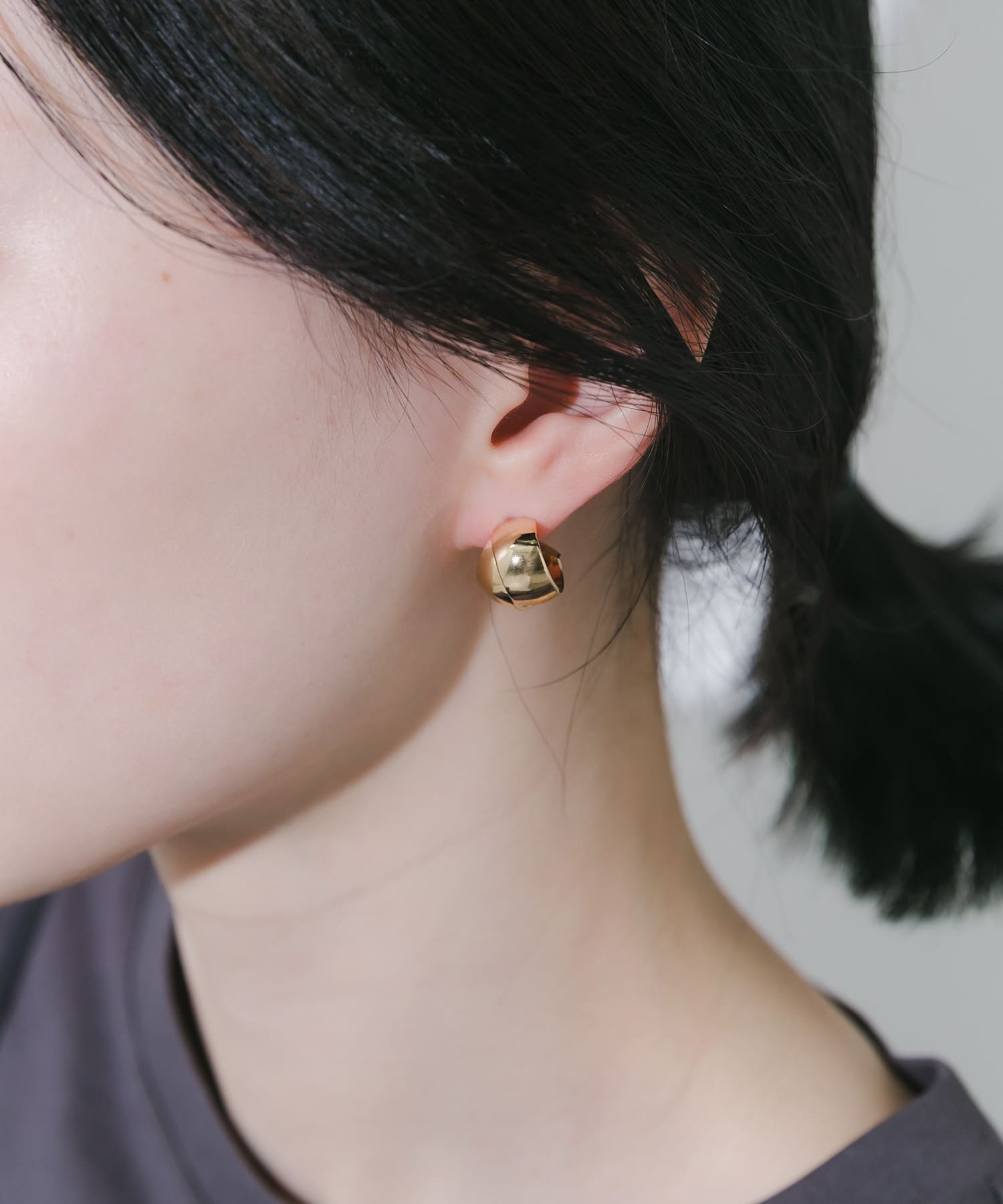 メタルツインカーブピアス GLD -
