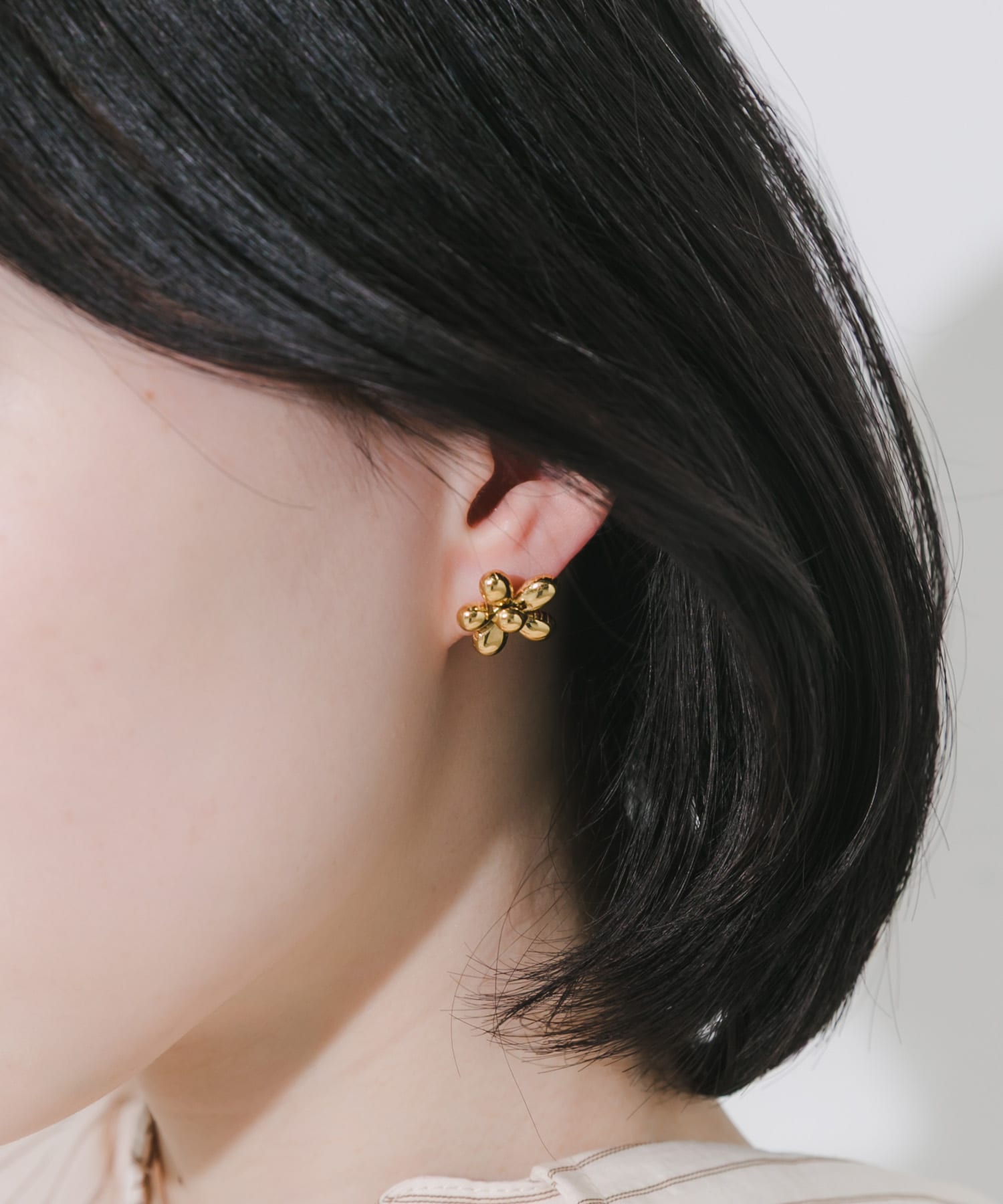 ステンレスプックリフラワーピアス GLD -
