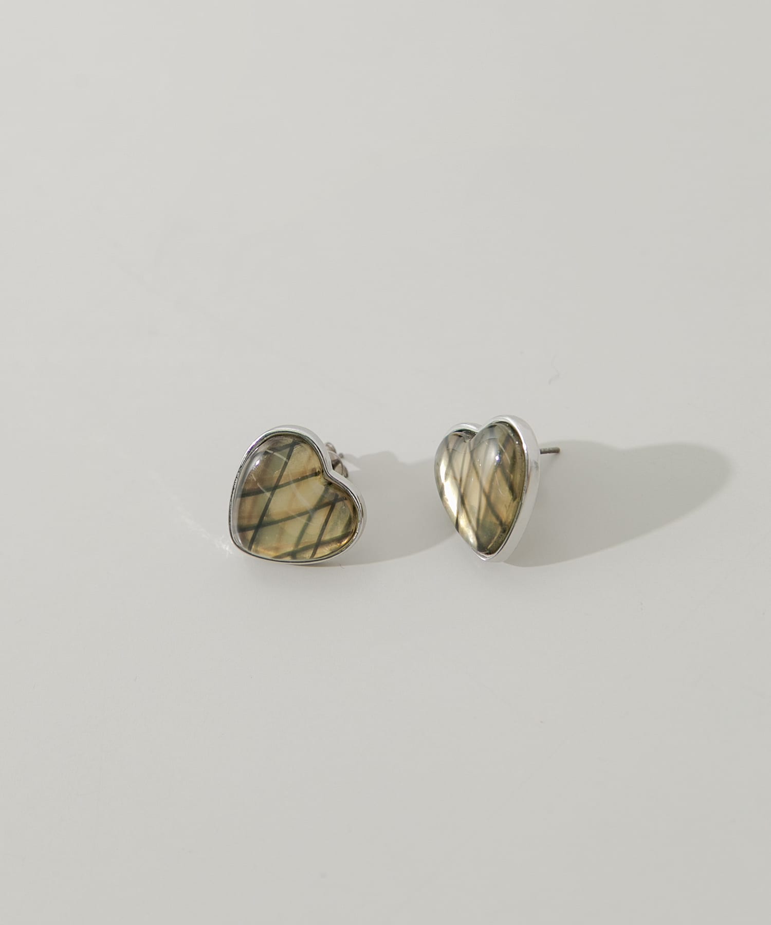 ジュシメタルハートピアス