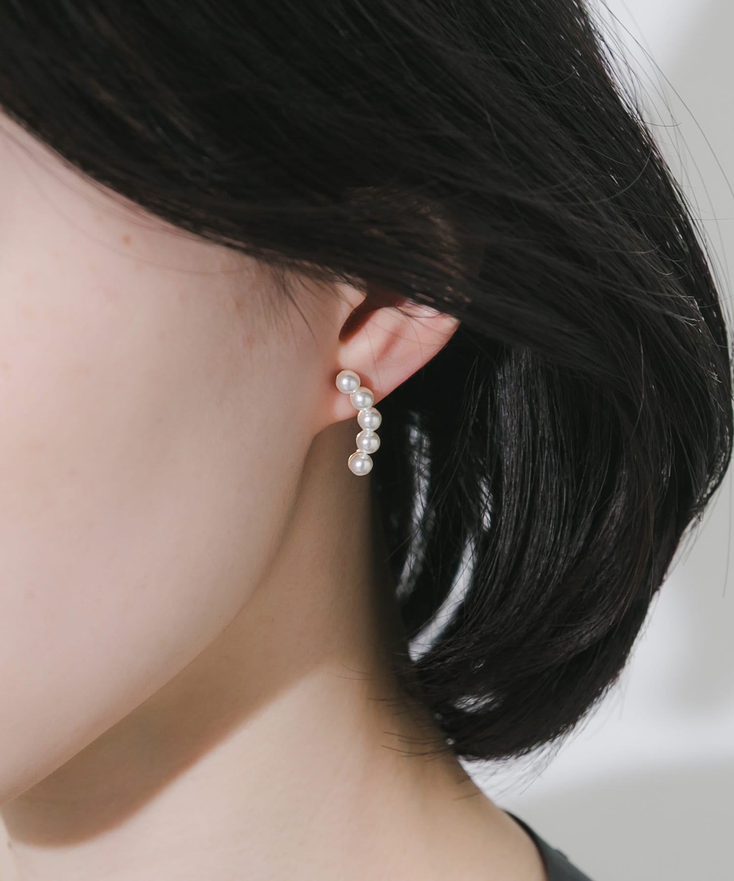 カーブラインパールピアス WH/GD -