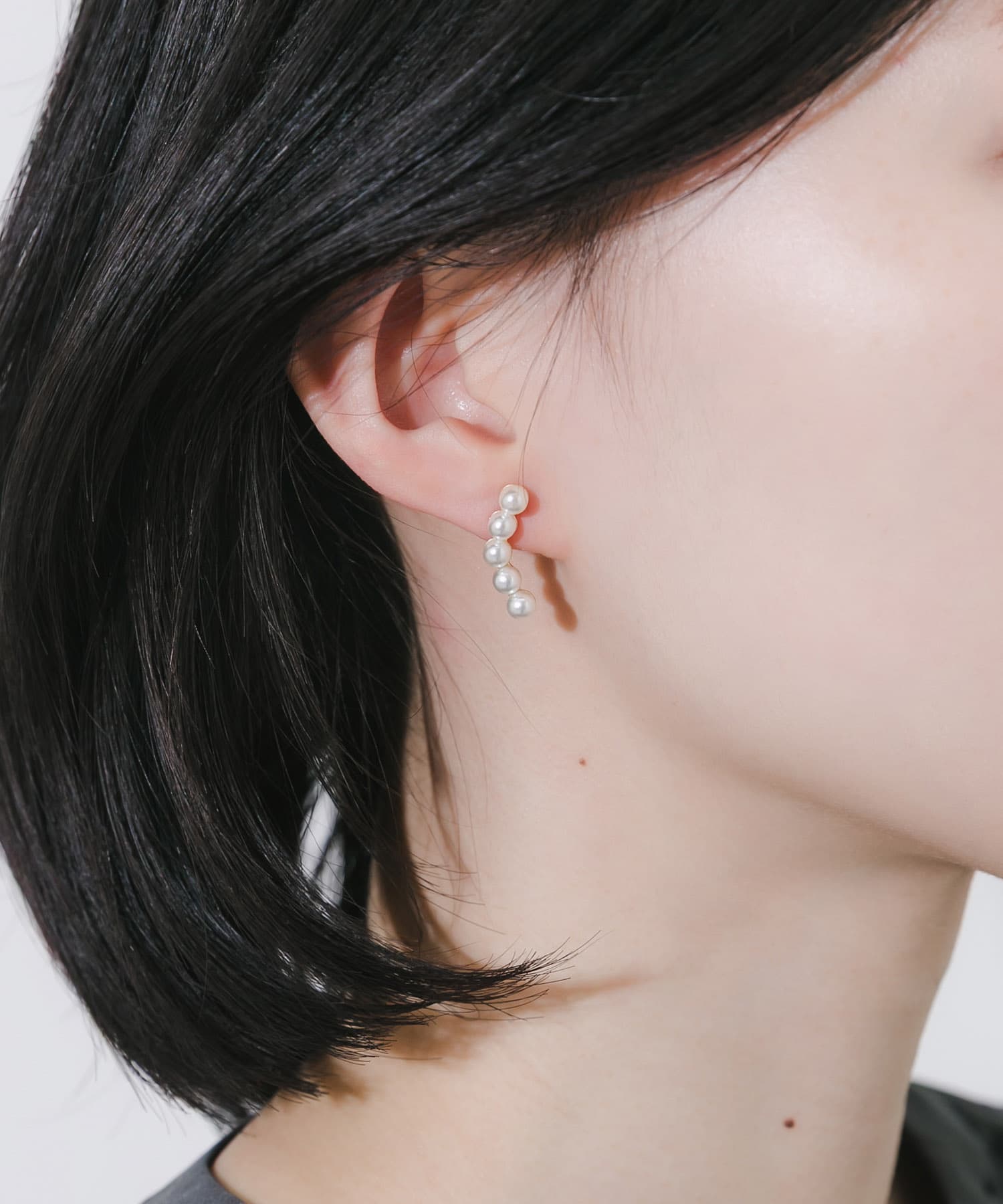 カーブラインパールピアス WH/GD -