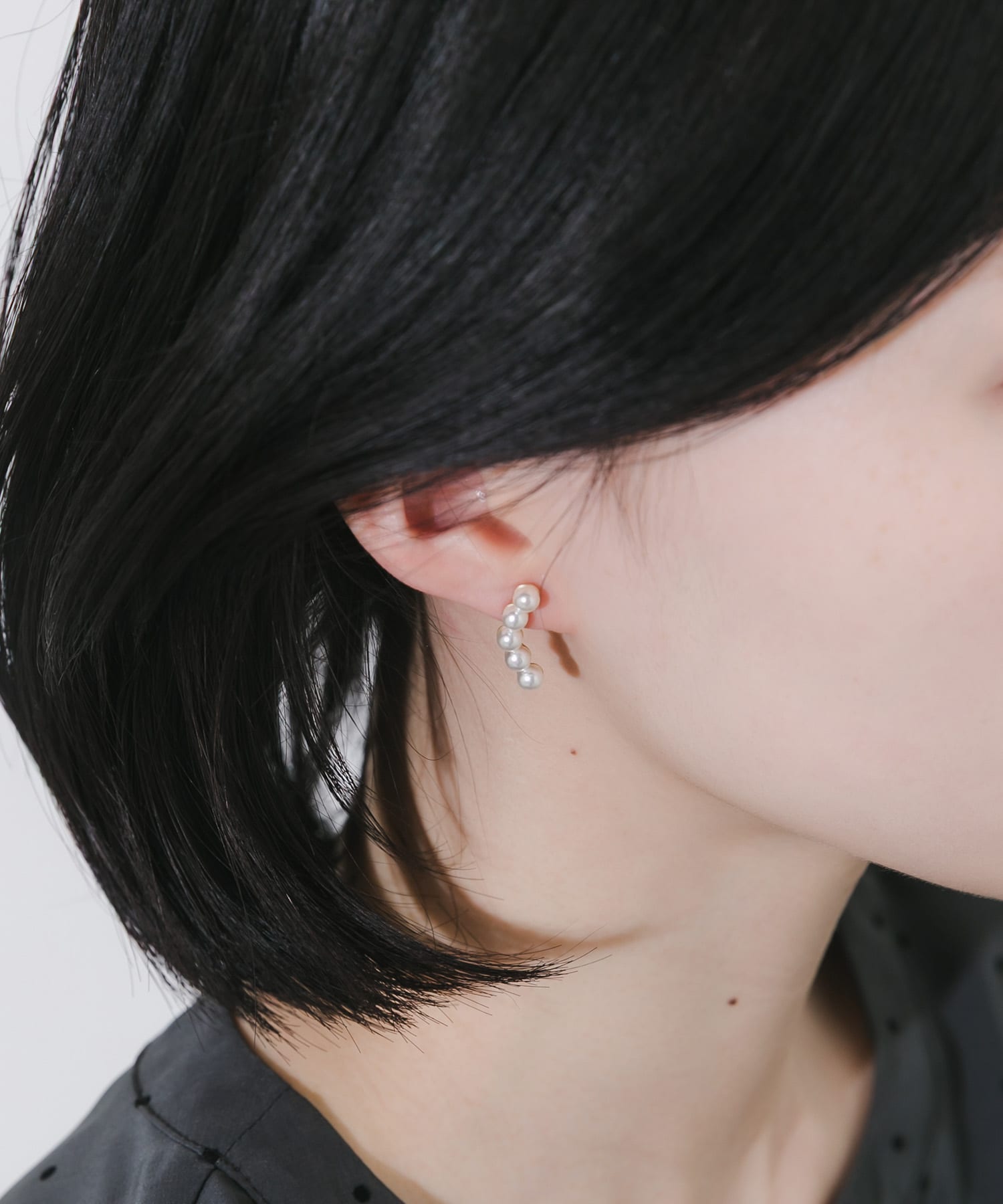 カーブラインパールピアス WH/GD -