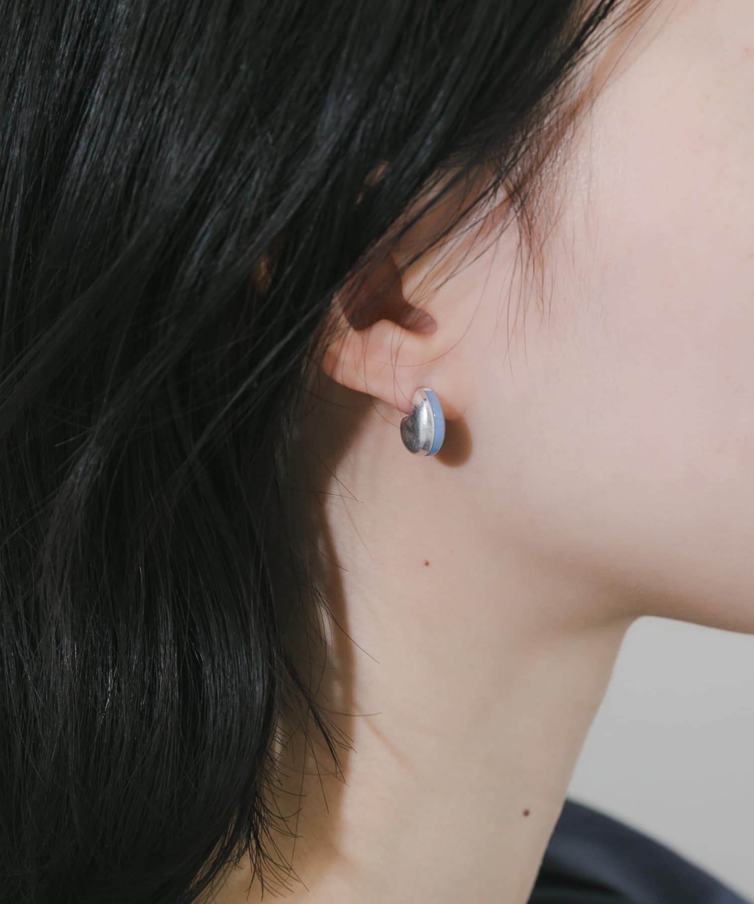 カラーメタルピアス BL/SV -