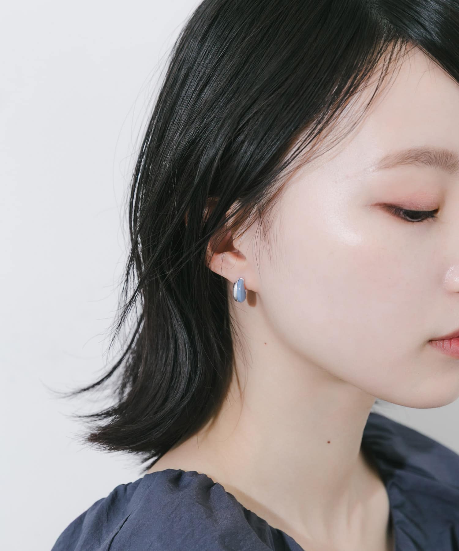 カラーメタルピアス BL/SV -