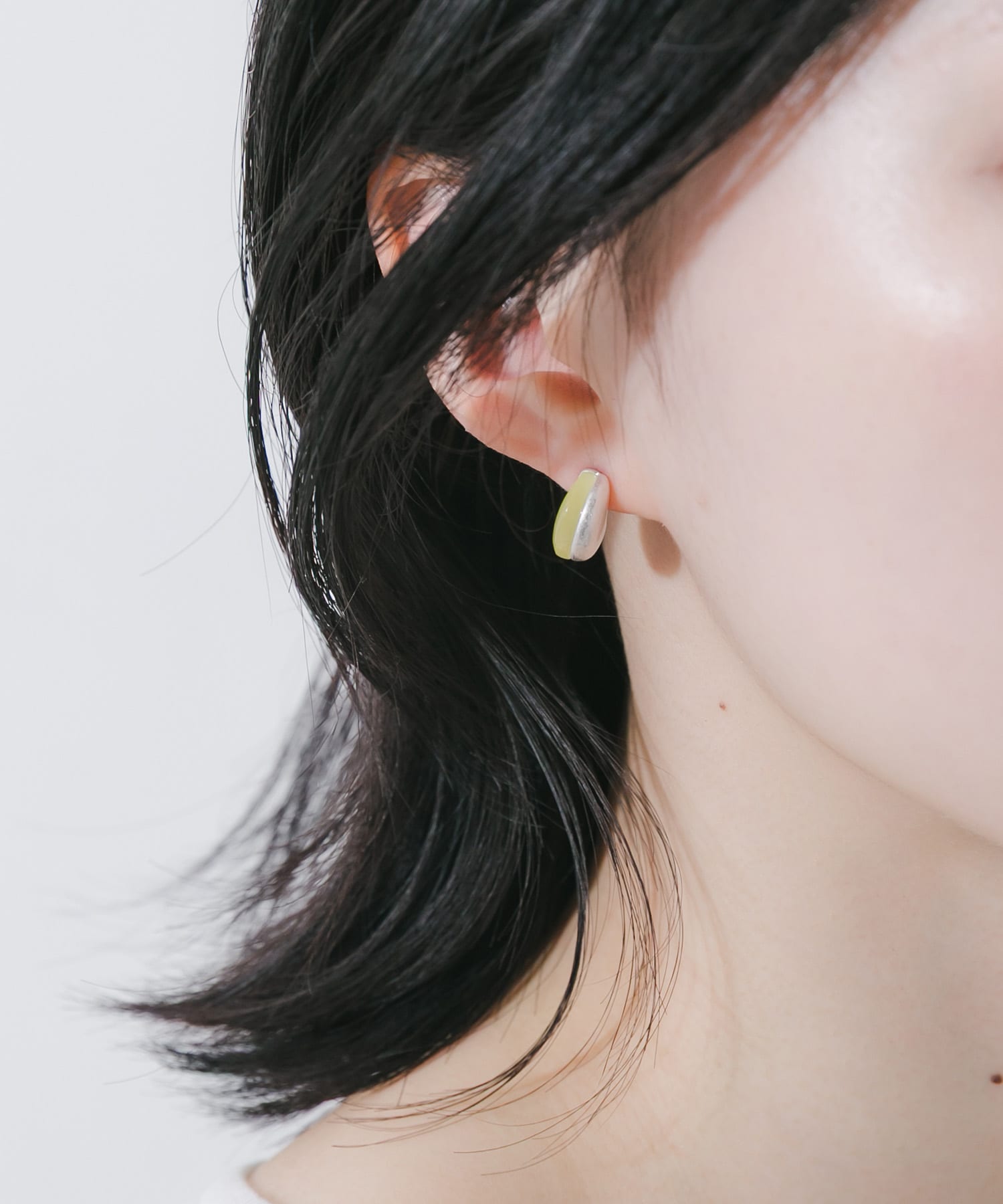 カラーメタルピアス YE/SV -