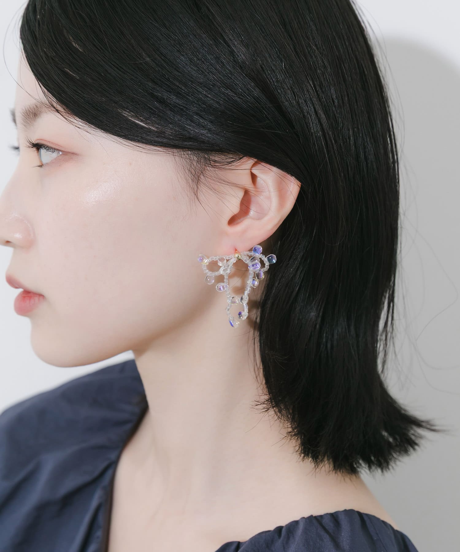 クリアビーズリボンピアス CLR -