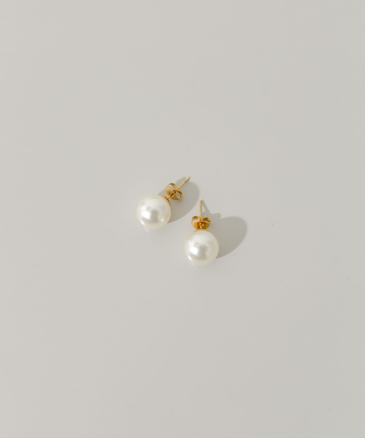 Sophie Buhai TINY EGG STUDS(- SILVER): アクセサリー｜URBAN