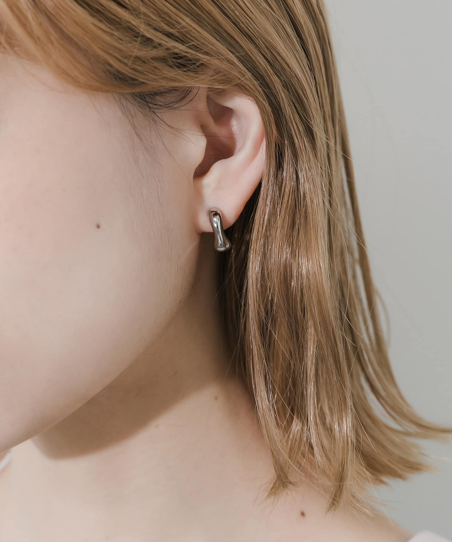 ニュアンスメタルワンタッチフープイヤリング