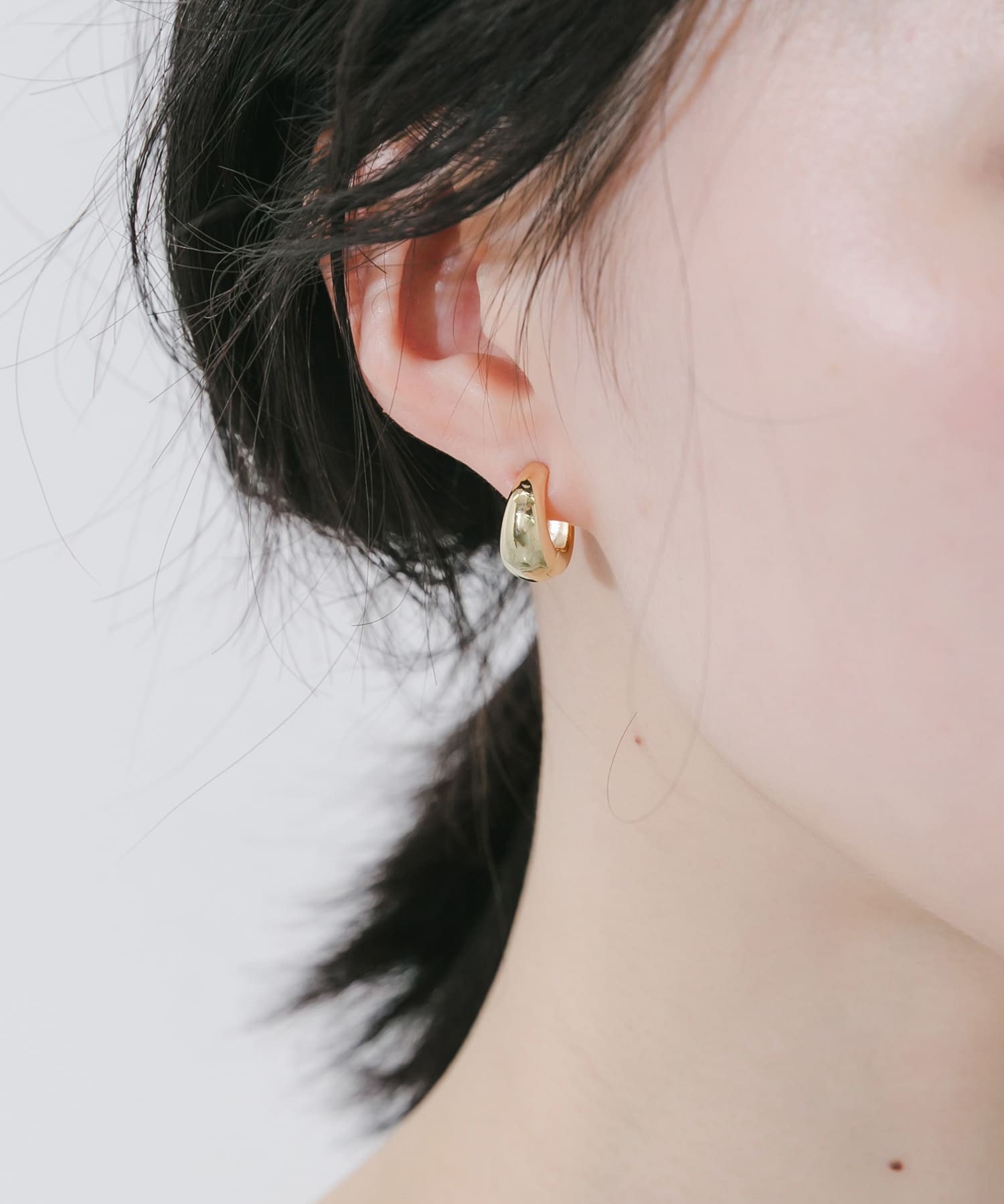 プックリワンタッチイヤリング GLD -