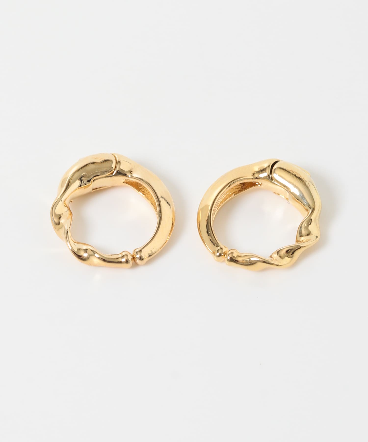 ニュアンスツイストワンタッチフープイヤリング GLD -