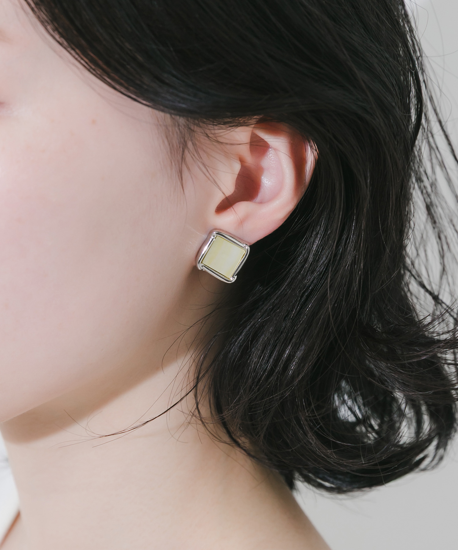 スクエアシェルイヤリング IV/SV -