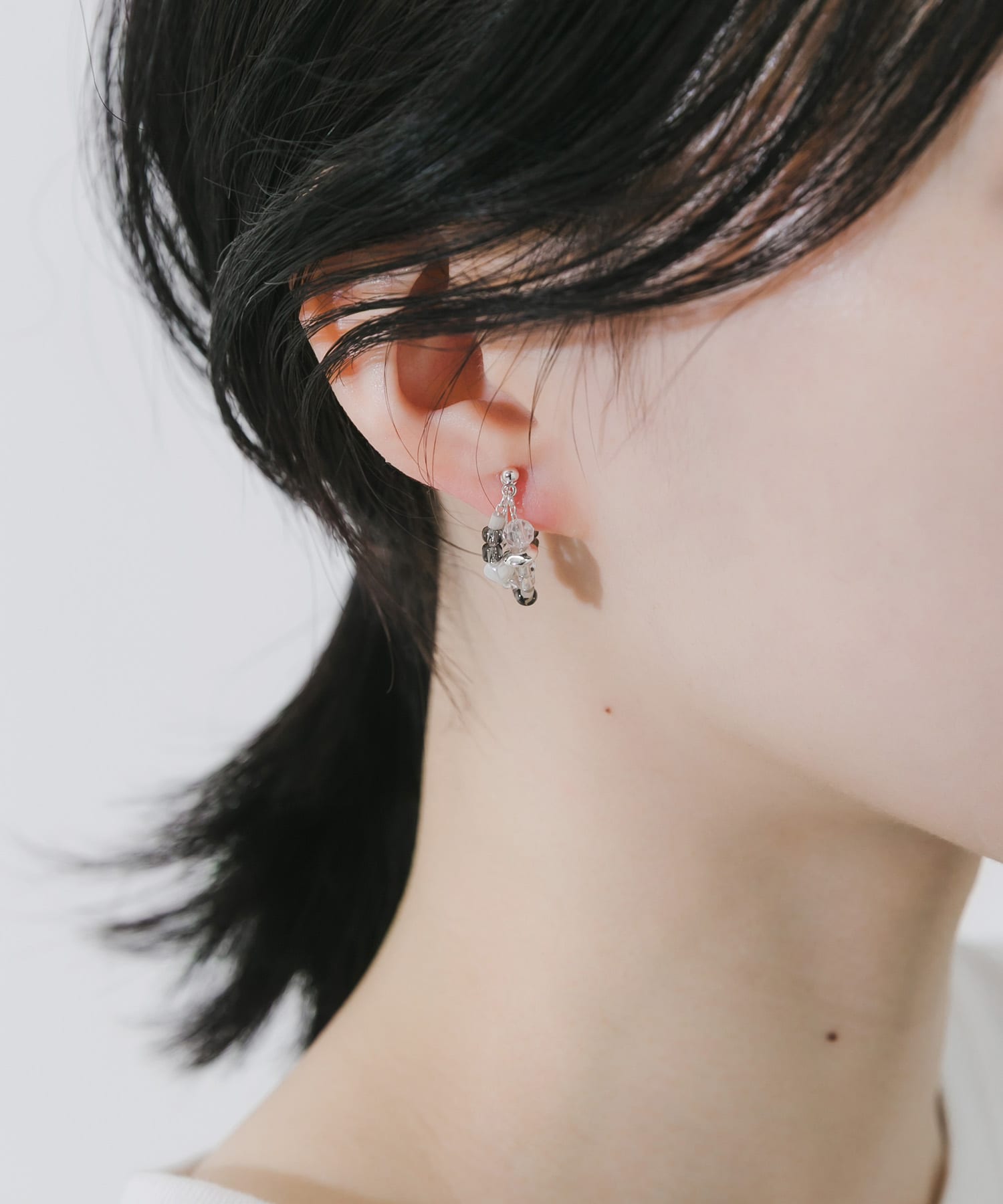 ビーズレイヤードイヤリング GY/SV -