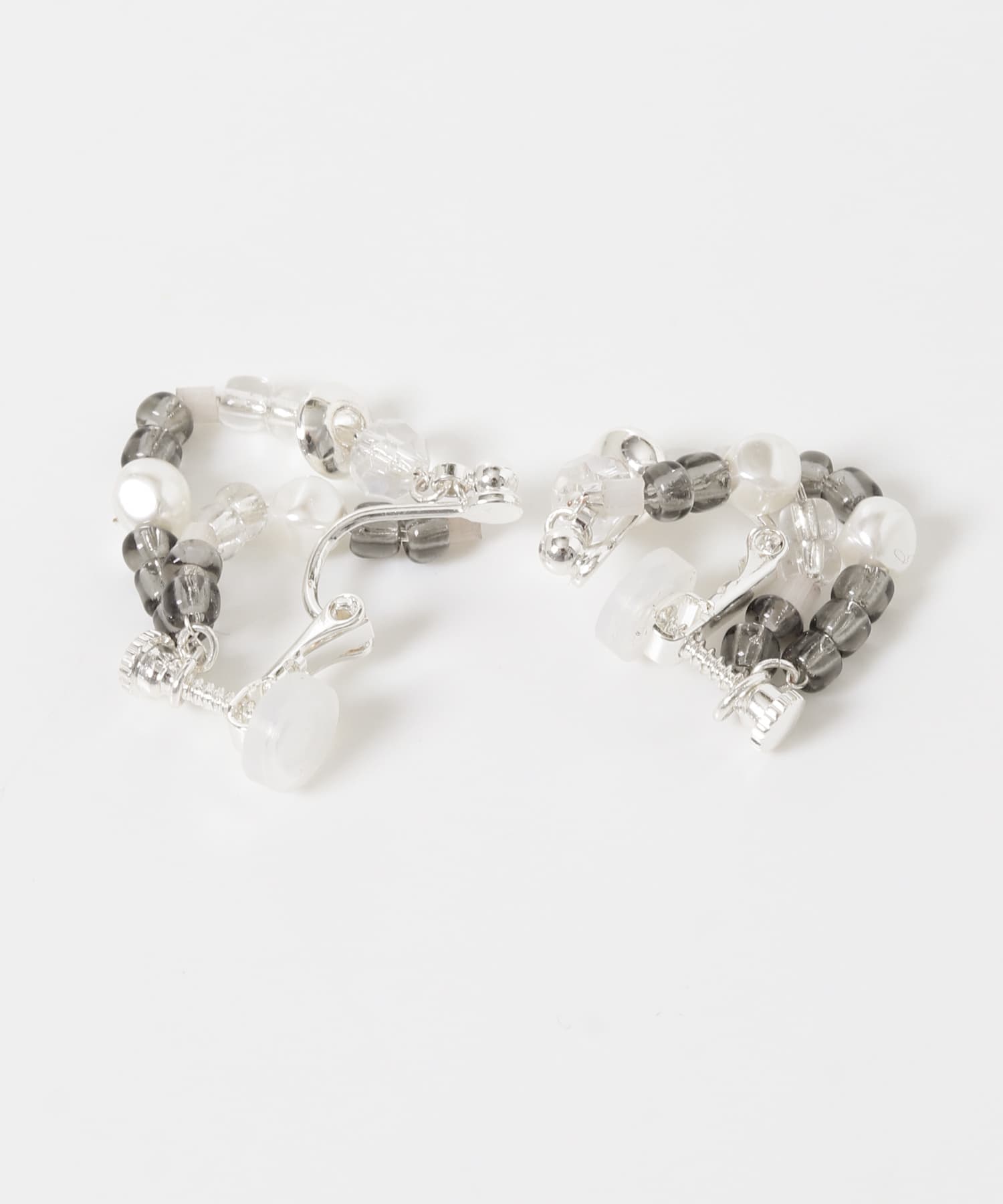 ビーズレイヤードイヤリング GY/SV -