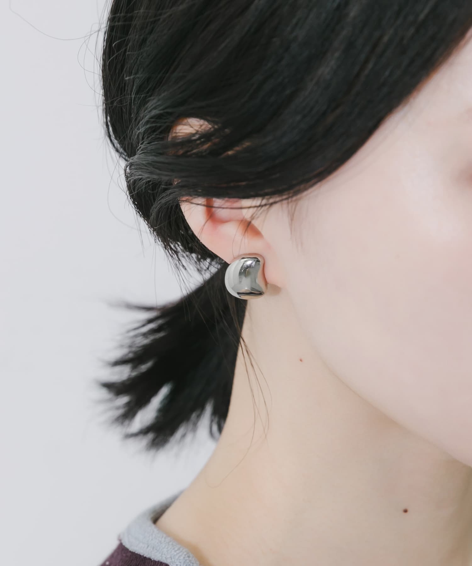 ニュアンスドロップイヤリング SLV -