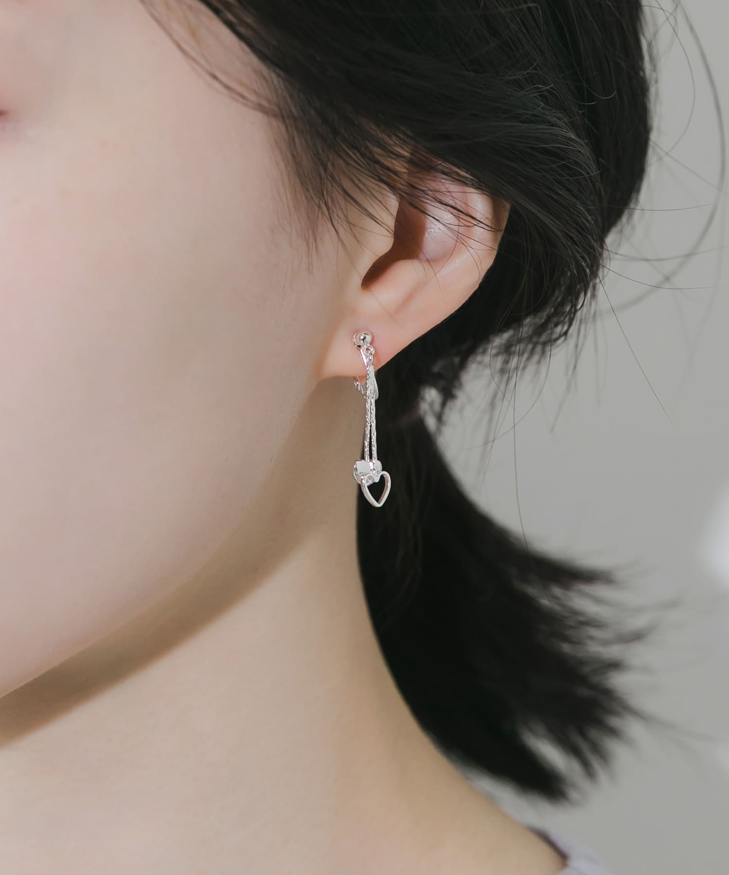 ダブルハートチェーンイヤリング SLV -