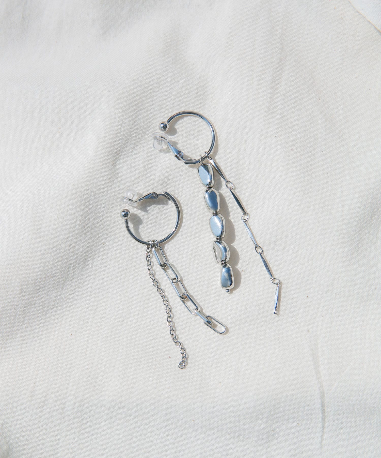 アシンメトリーマルチチェーンイヤリング