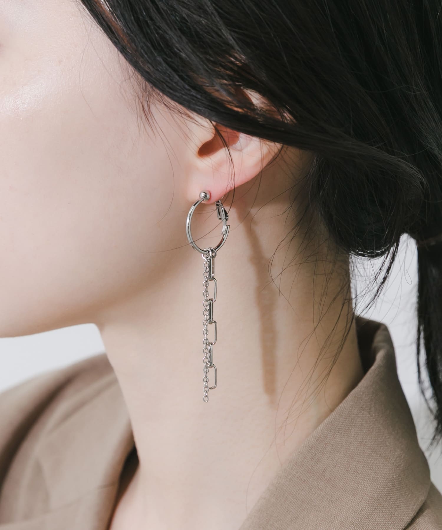アシンメトリーマルチチェーンイヤリング SLV -