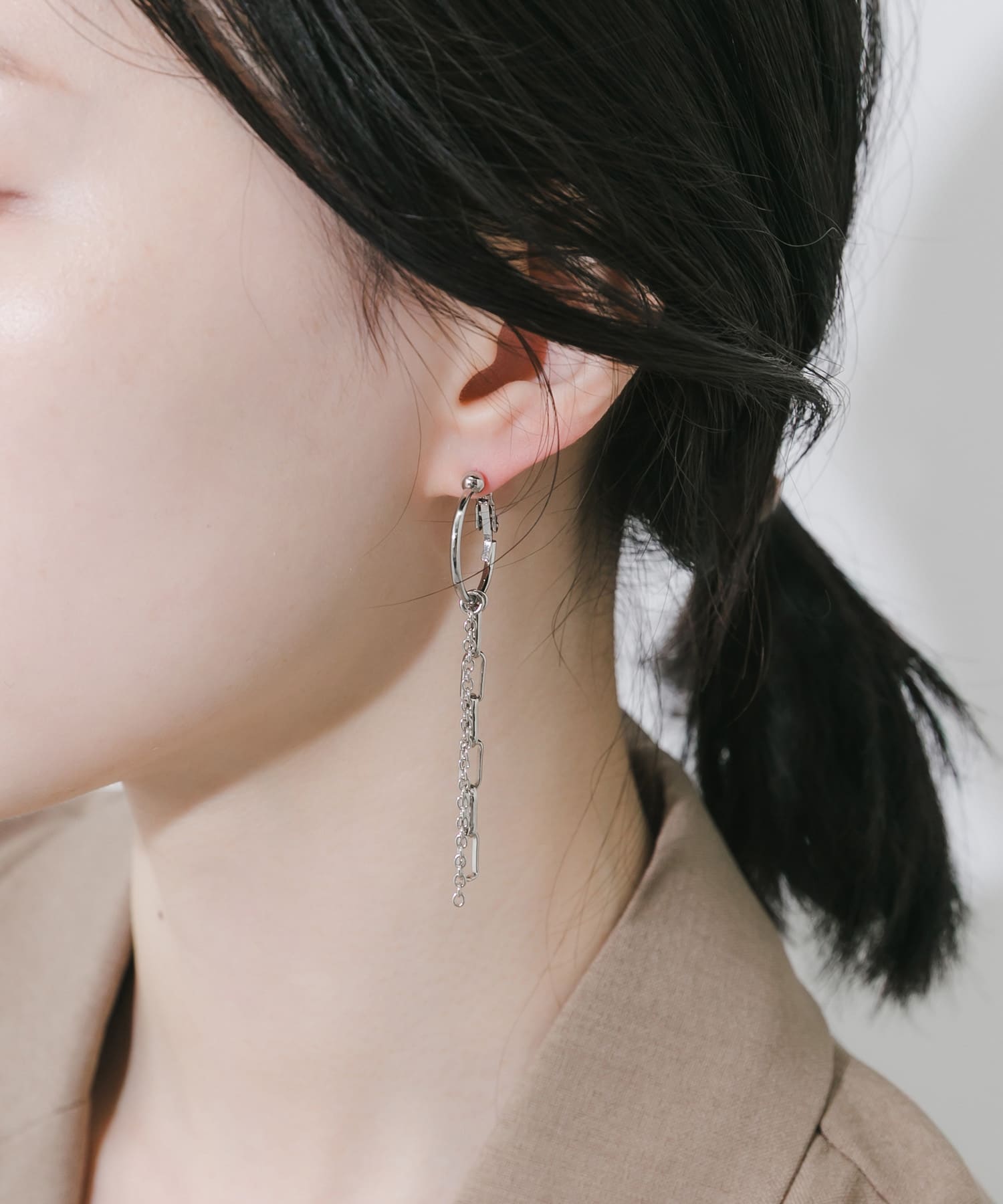 アシンメトリーマルチチェーンイヤリング SLV -