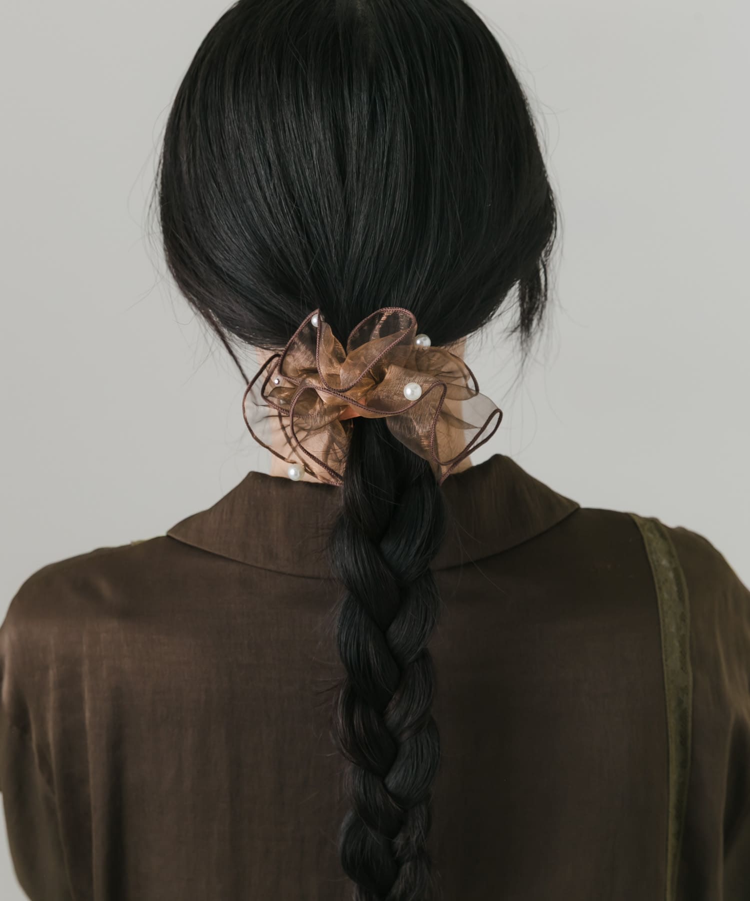 シアーフリルパールヘアカフ