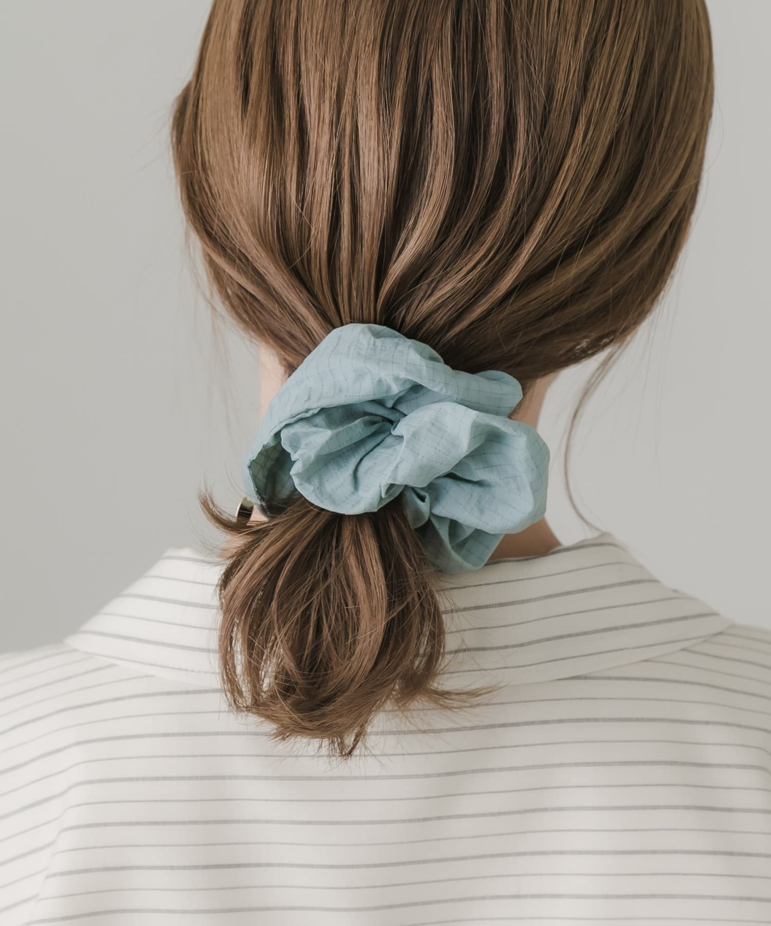 シャカシャカカラーシュシュ