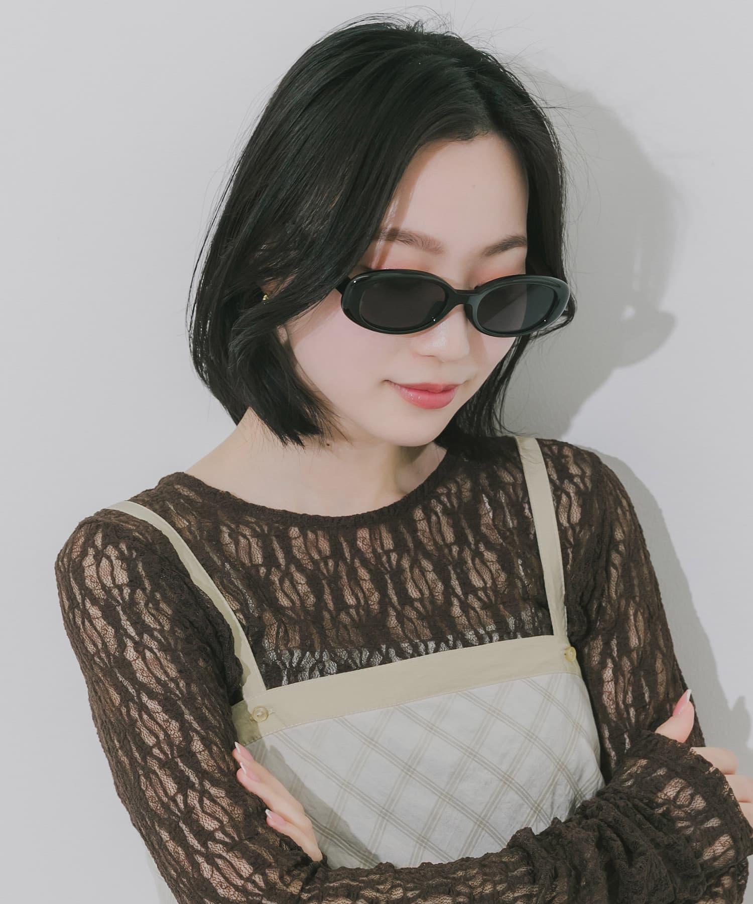オーバルタイプサングラス BLK -