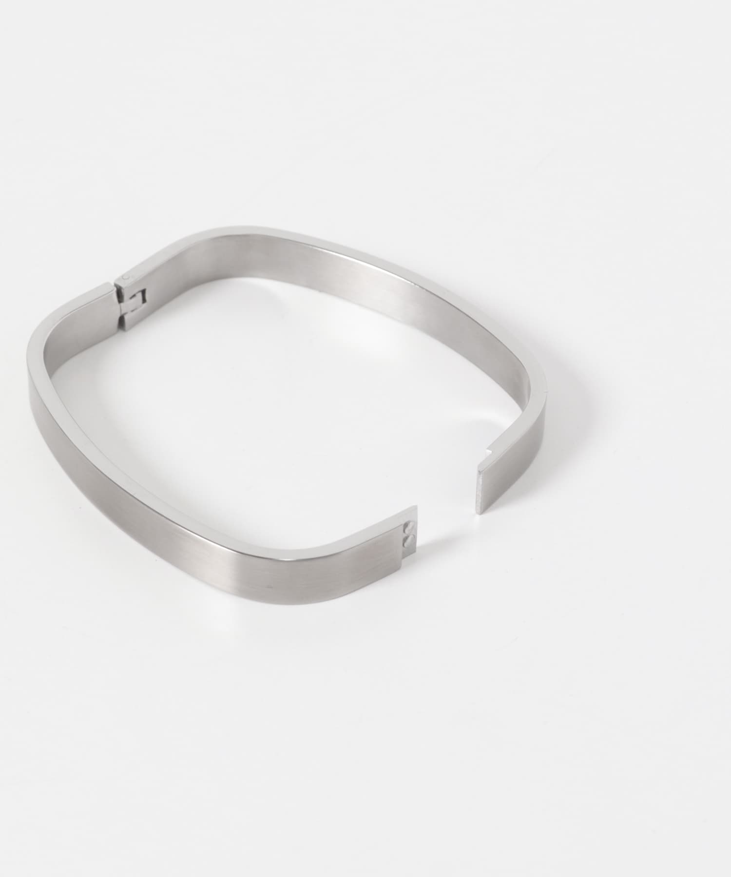 ステンレスオーバルワンタッチバングル(- SLV): アクセサリー｜URBAN