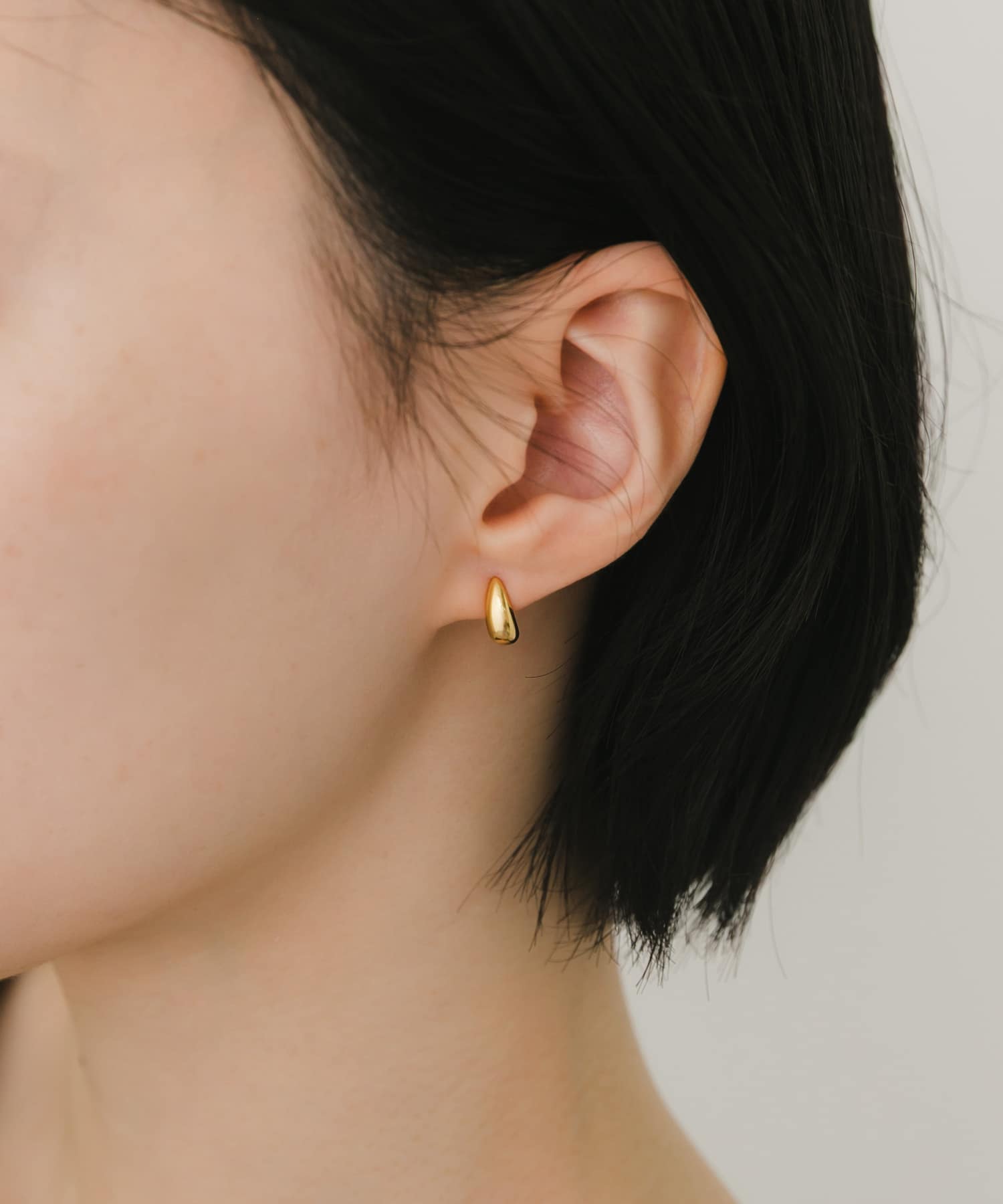 ステンレスミニマルドロップピアス